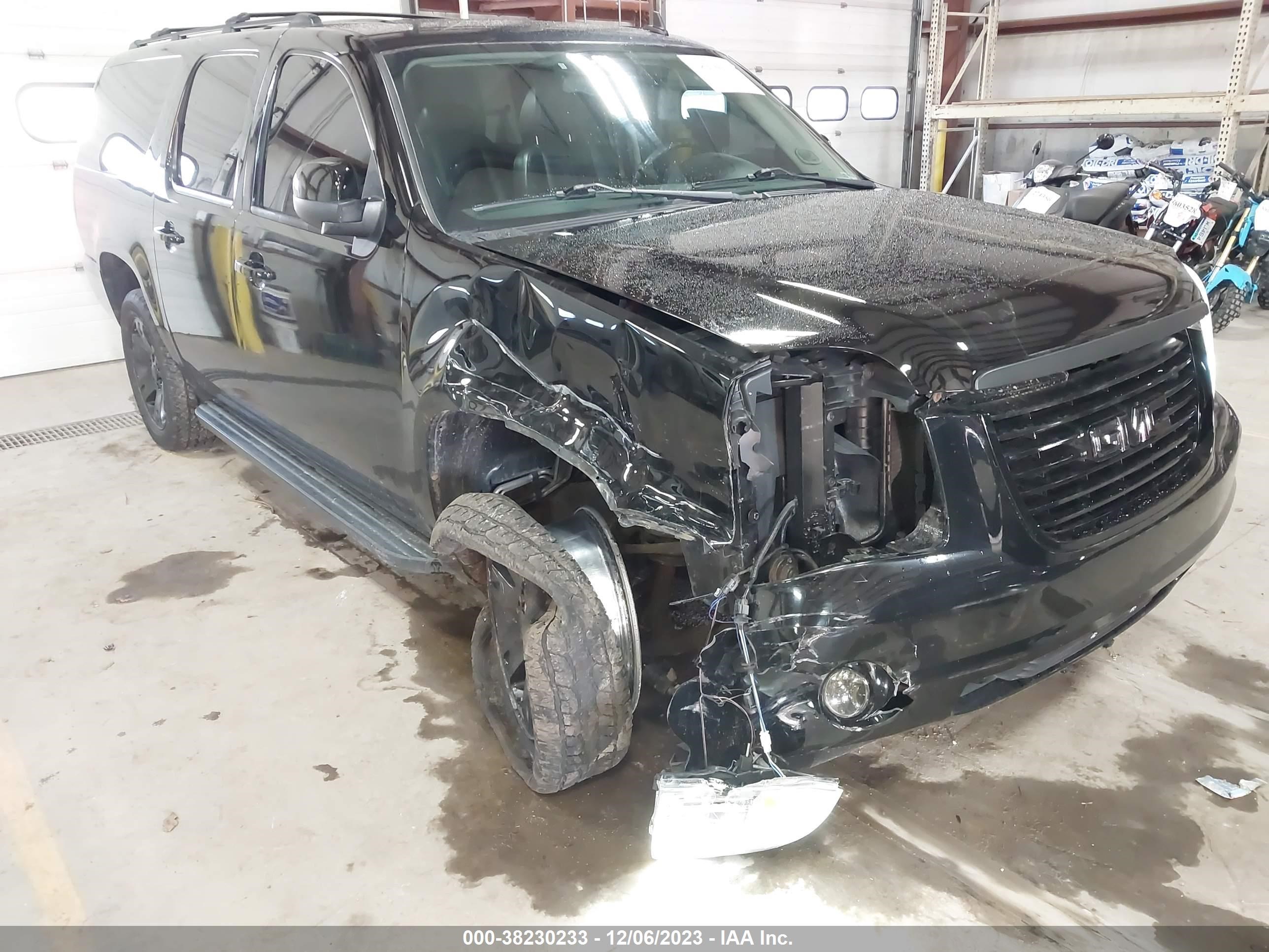 Photo 5 VIN: 1GKFK16388R271248 - GMC YUKON 