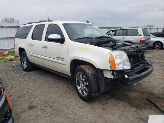 Photo 3 VIN: 1GKFK16398R214007 - GMC YUKON 