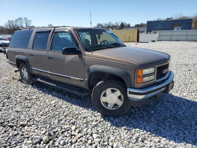 Photo 3 VIN: 1GKFK16R8WJ701389 - GMC SUBURBAN 