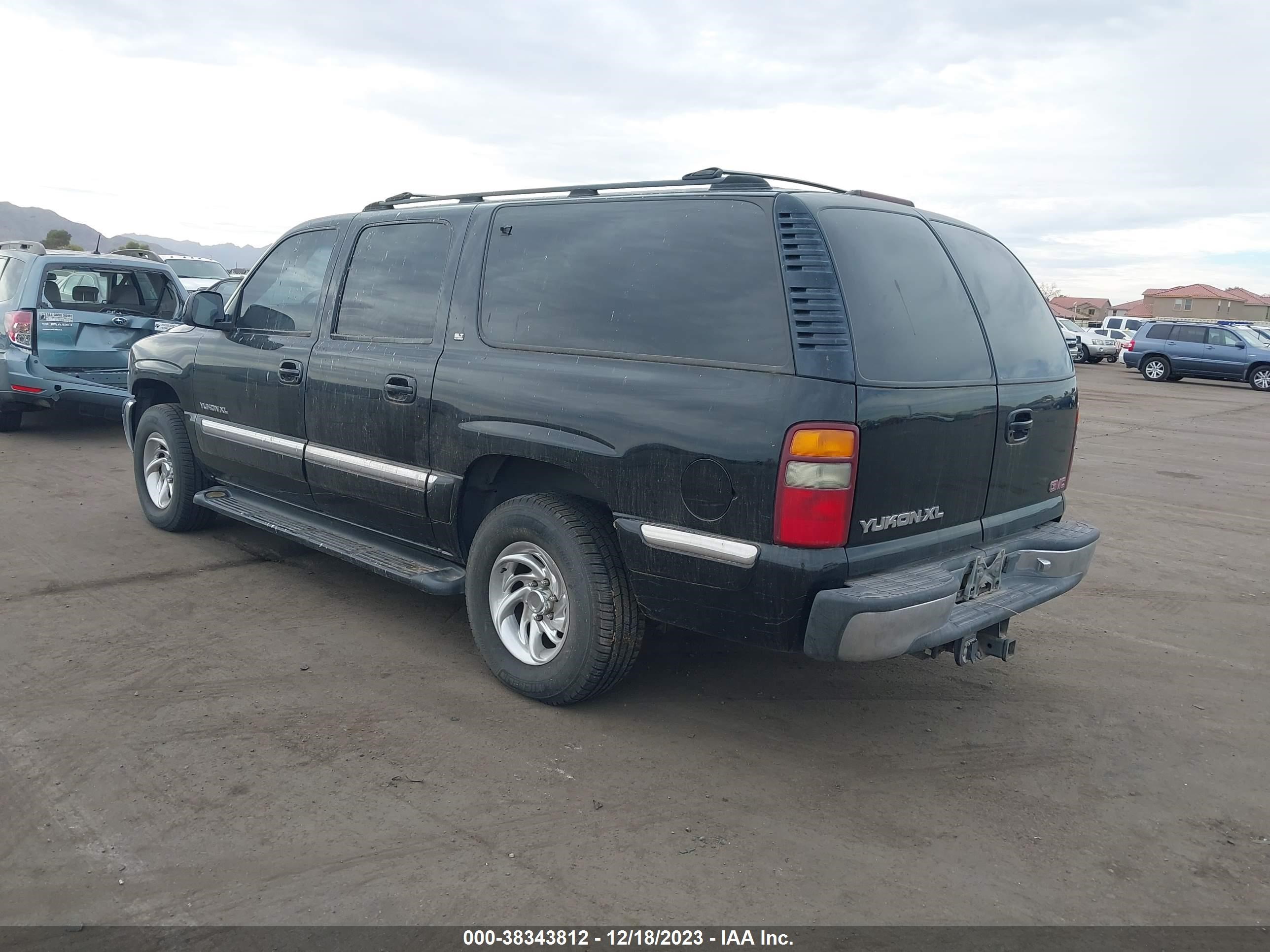 Photo 2 VIN: 1GKFK16T71J102844 - GMC YUKON 