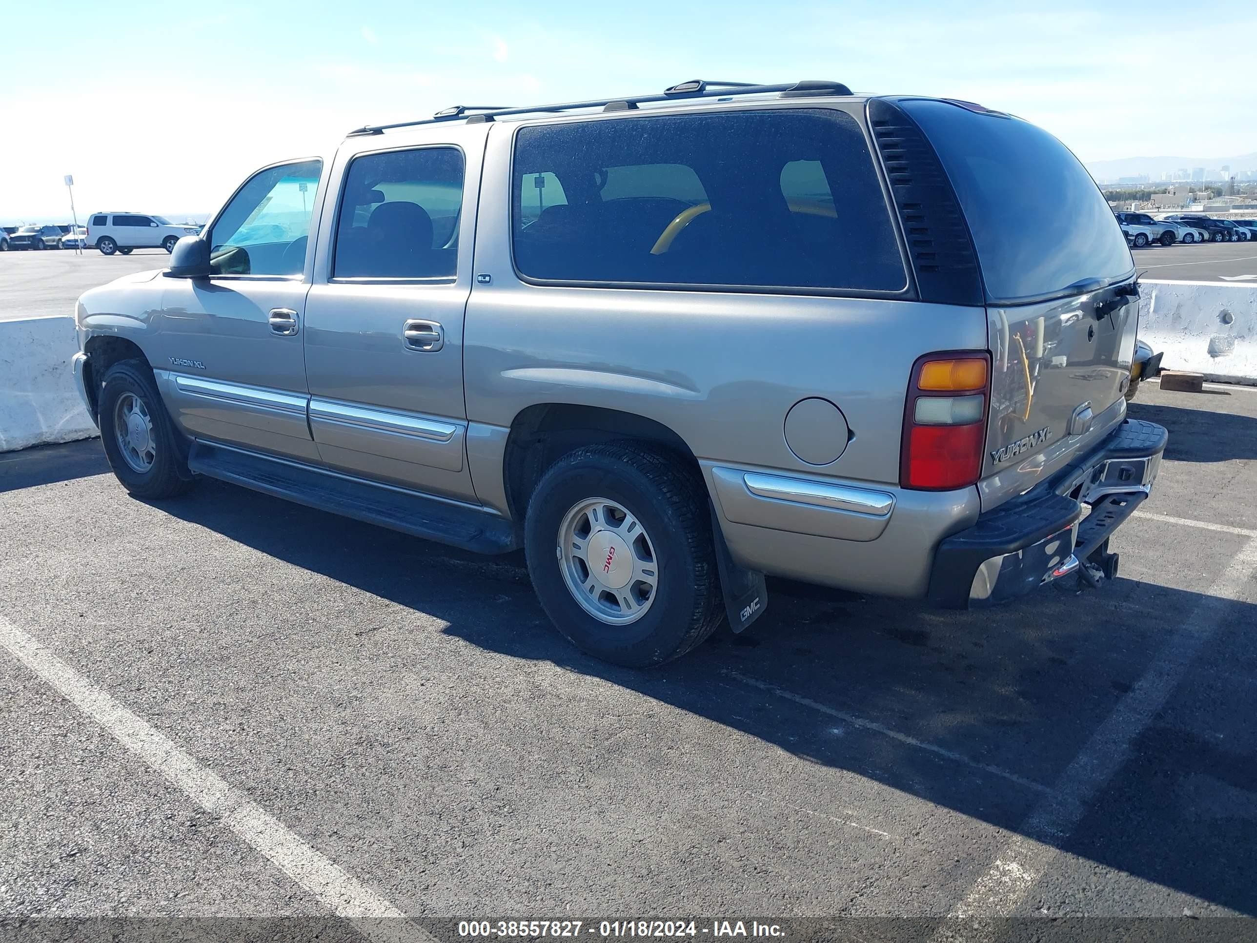 Photo 2 VIN: 1GKFK16Z22J192572 - GMC YUKON 