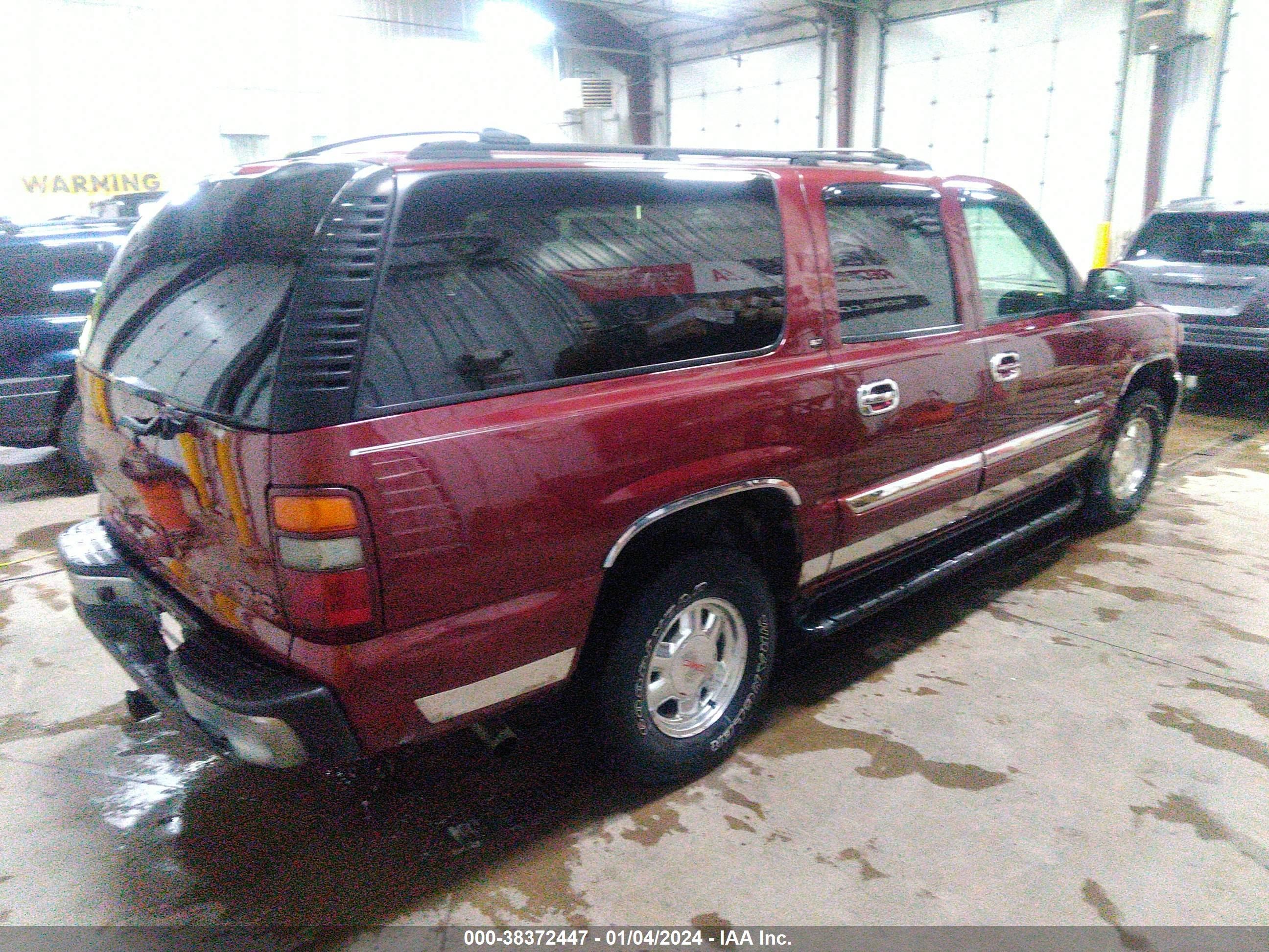 Photo 3 VIN: 1GKFK16Z52J305754 - GMC YUKON 