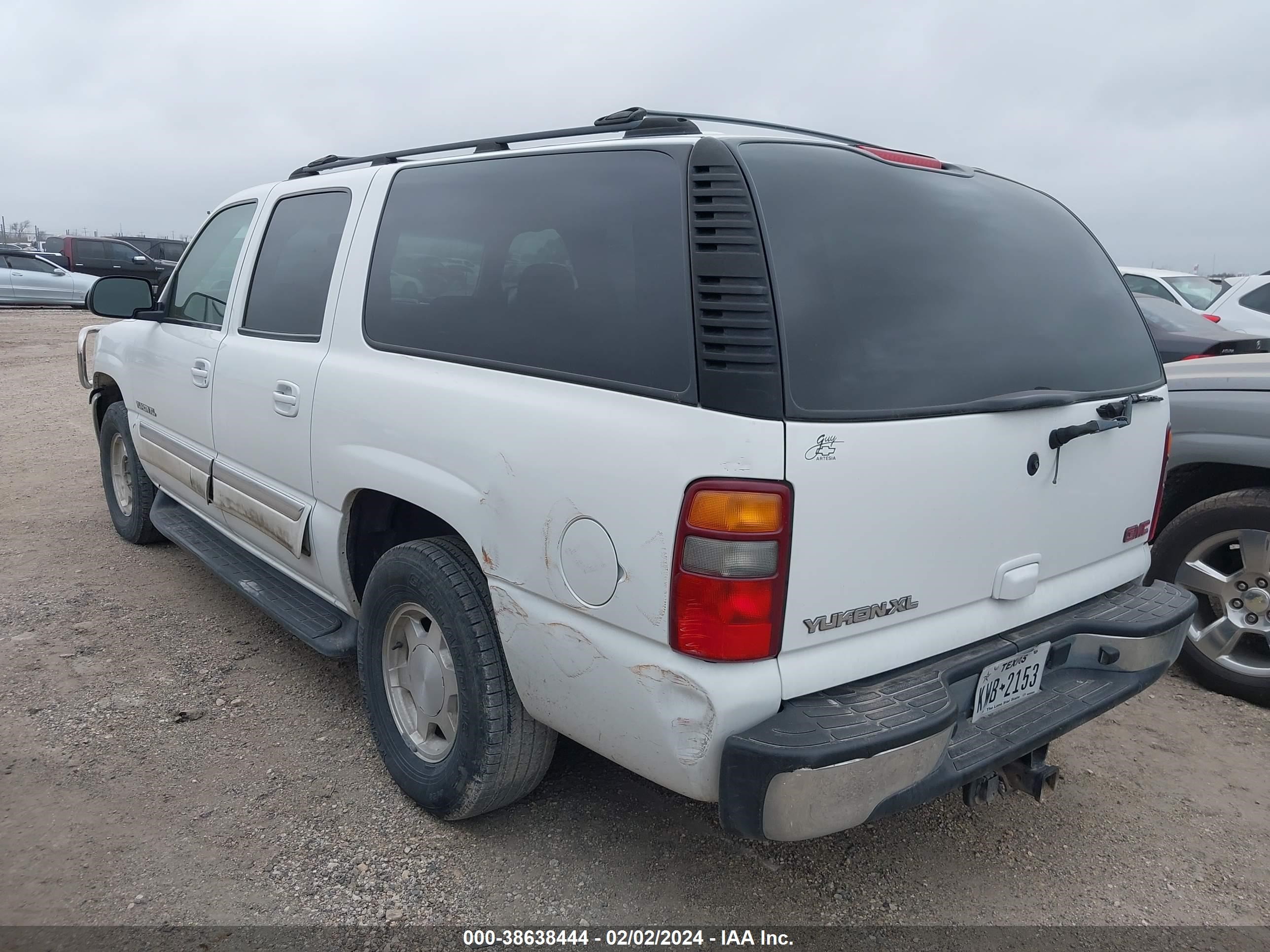 Photo 2 VIN: 1GKFK16Z93J126120 - GMC YUKON 