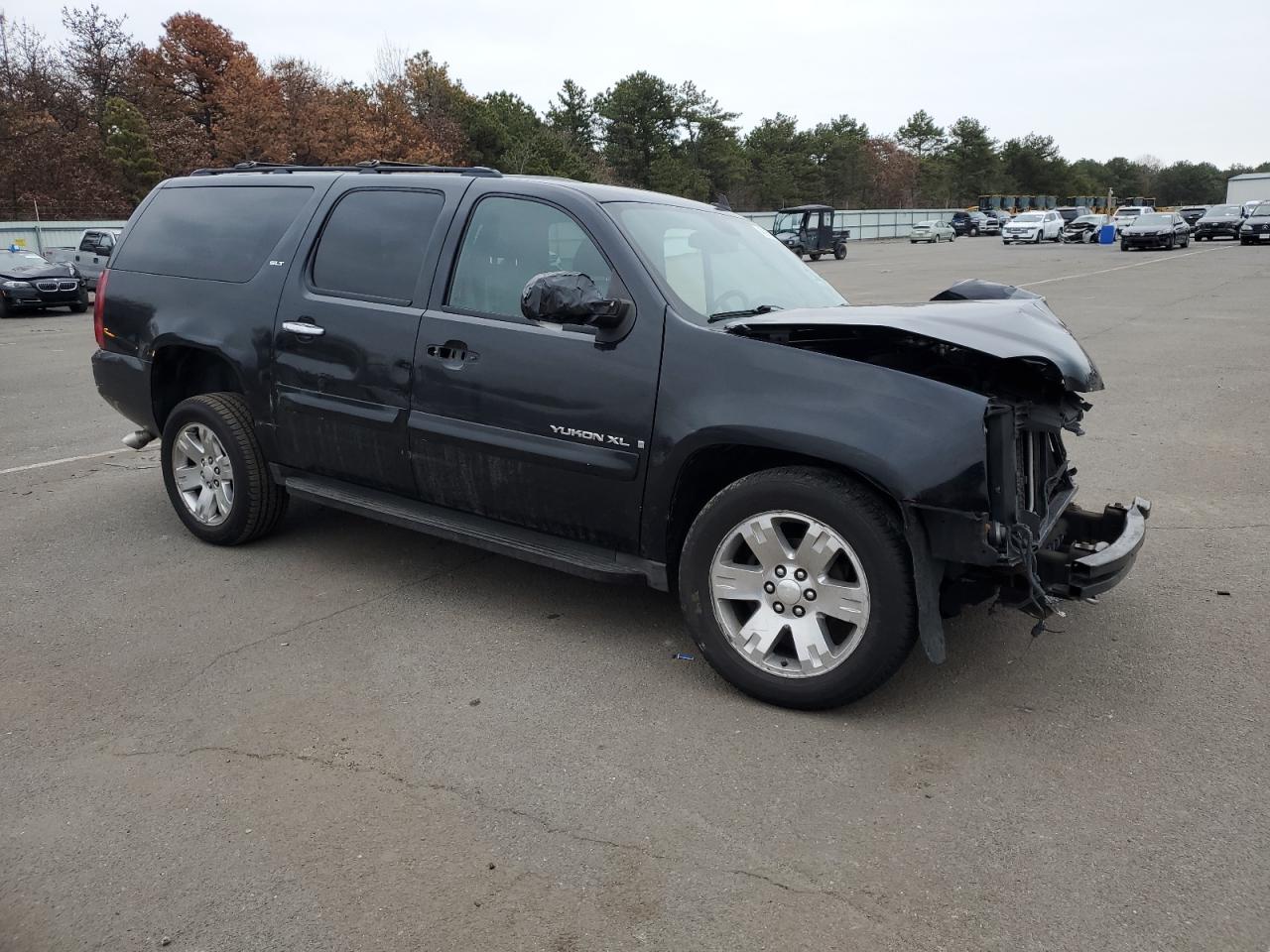 Photo 3 VIN: 1GKFK36369R226385 - GMC YUKON 