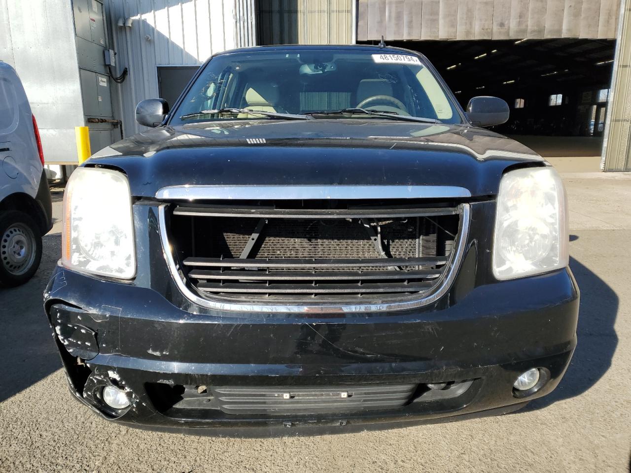 Photo 4 VIN: 1GKFK36369R234986 - GMC YUKON 