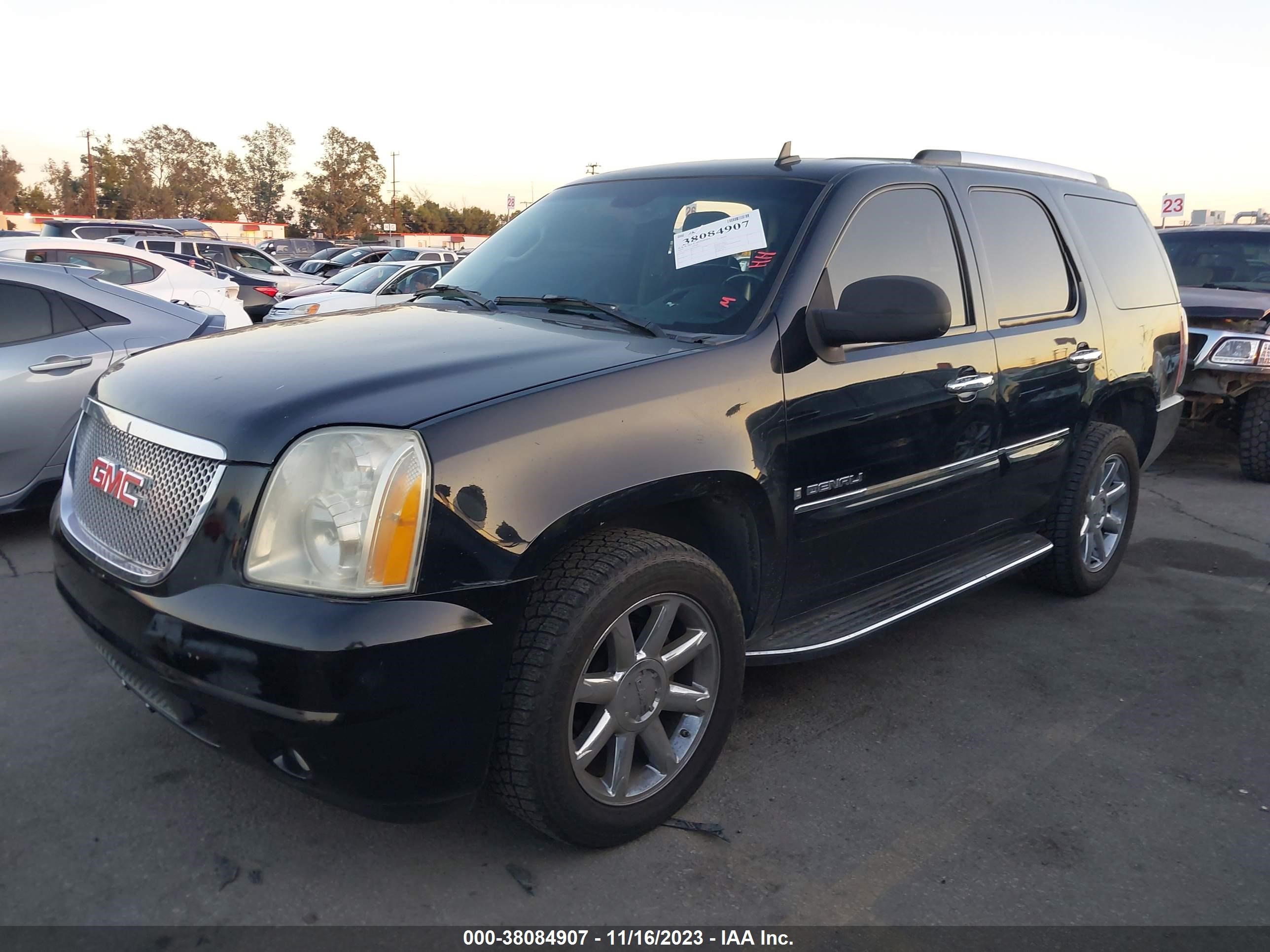 Photo 1 VIN: 1GKFK63807J169954 - GMC YUKON 