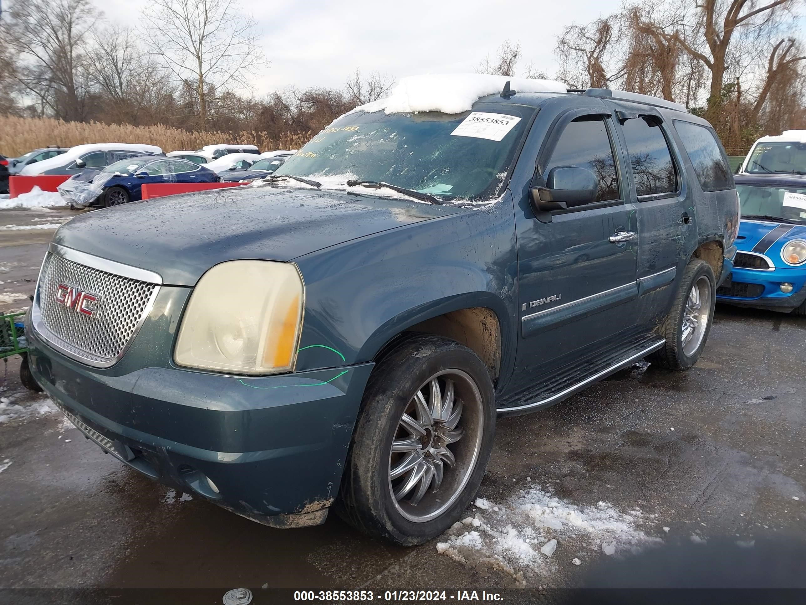 Photo 1 VIN: 1GKFK63807J203729 - GMC YUKON 