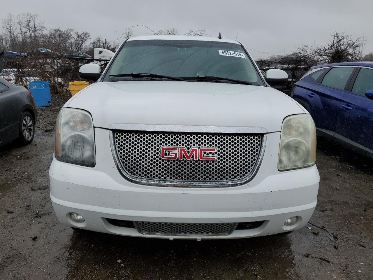 Photo 4 VIN: 1GKFK63837J230844 - GMC YUKON 