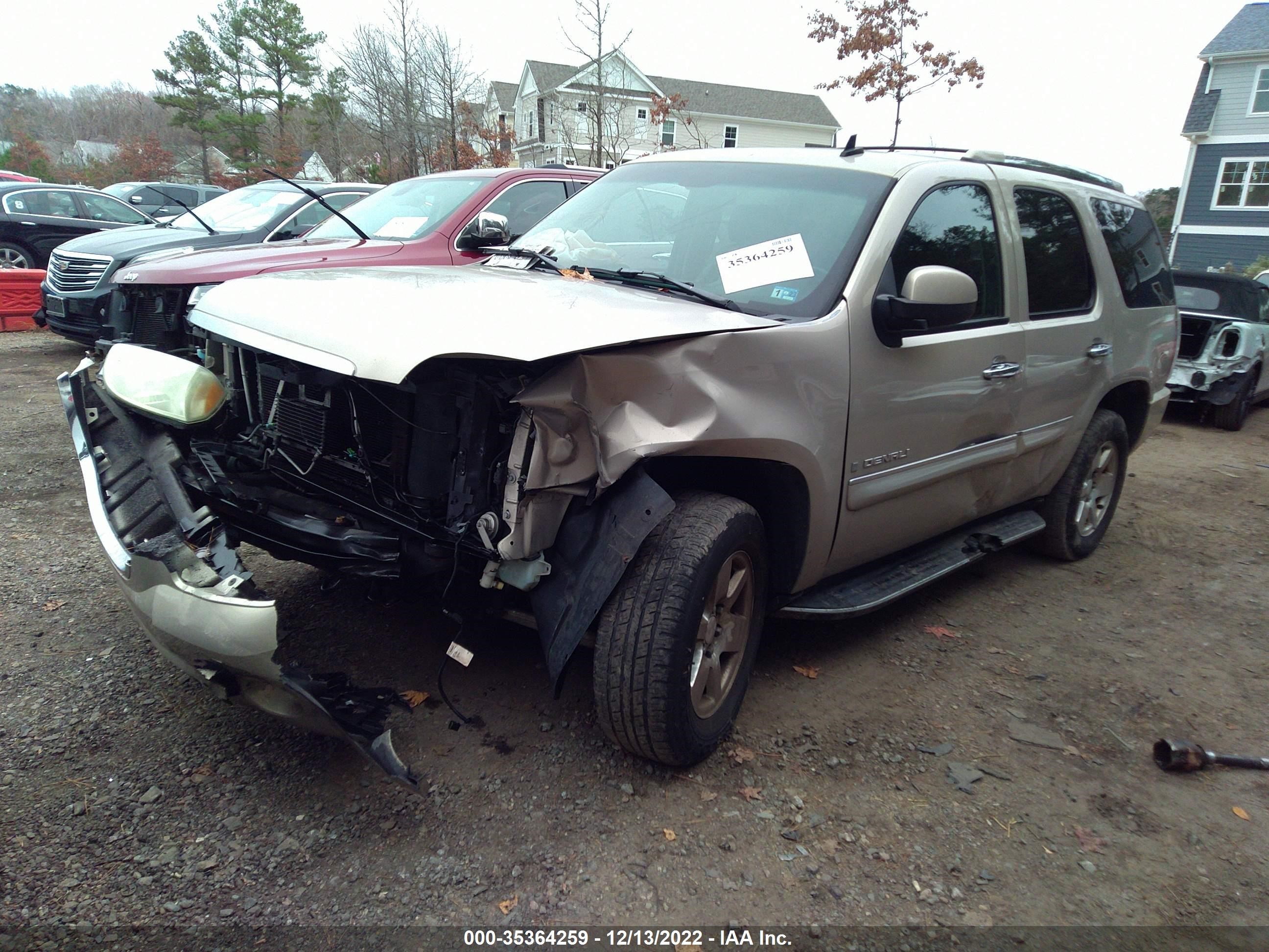 Photo 1 VIN: 1GKFK63847J309696 - GMC YUKON 