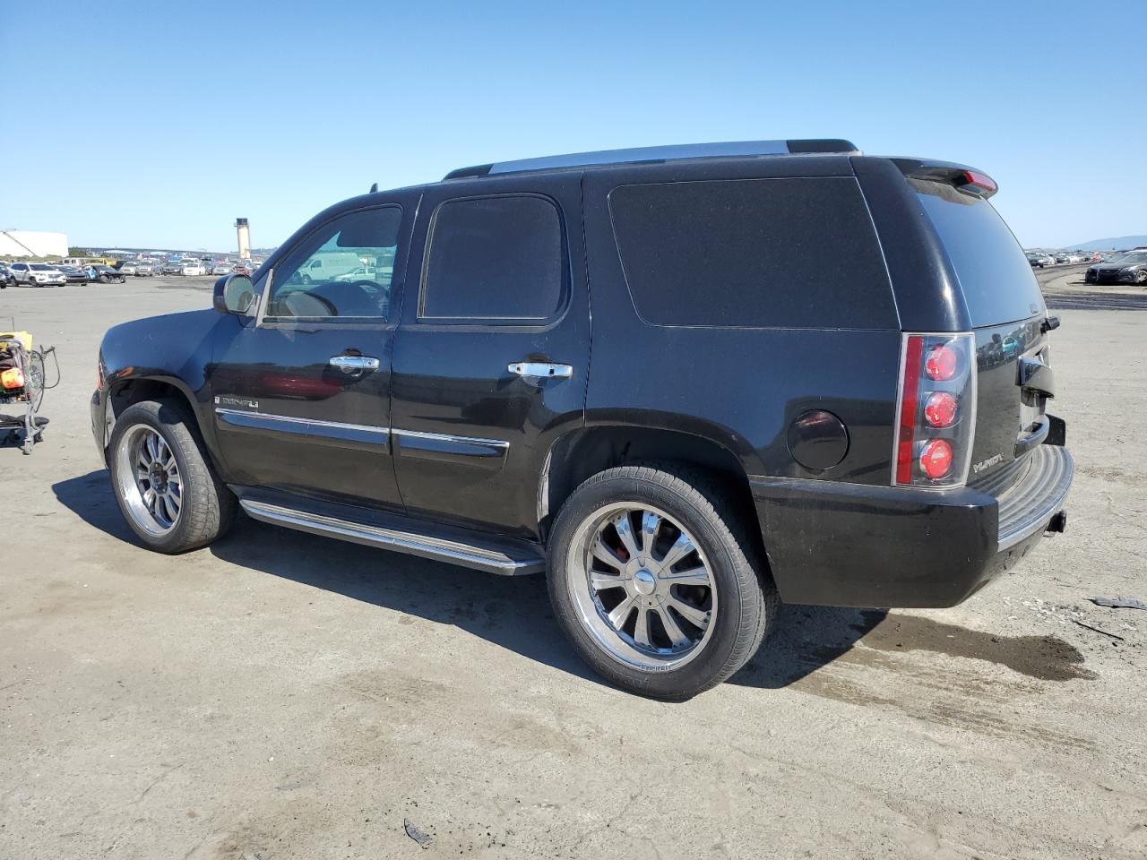 Photo 1 VIN: 1GKFK63857J204391 - GMC YUKON 