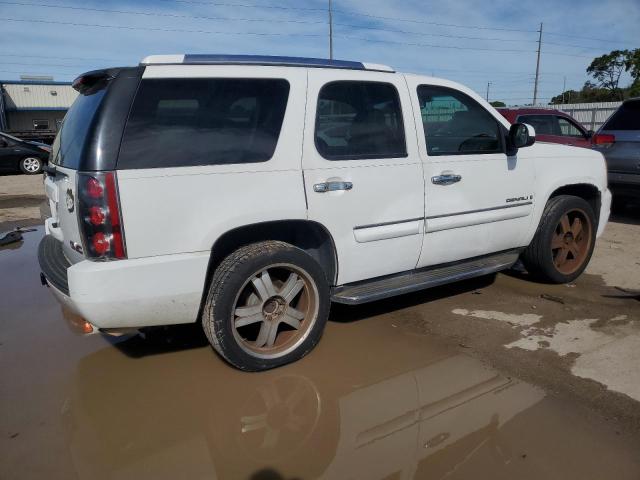 Photo 2 VIN: 1GKFK63857J401576 - GMC YUKON 