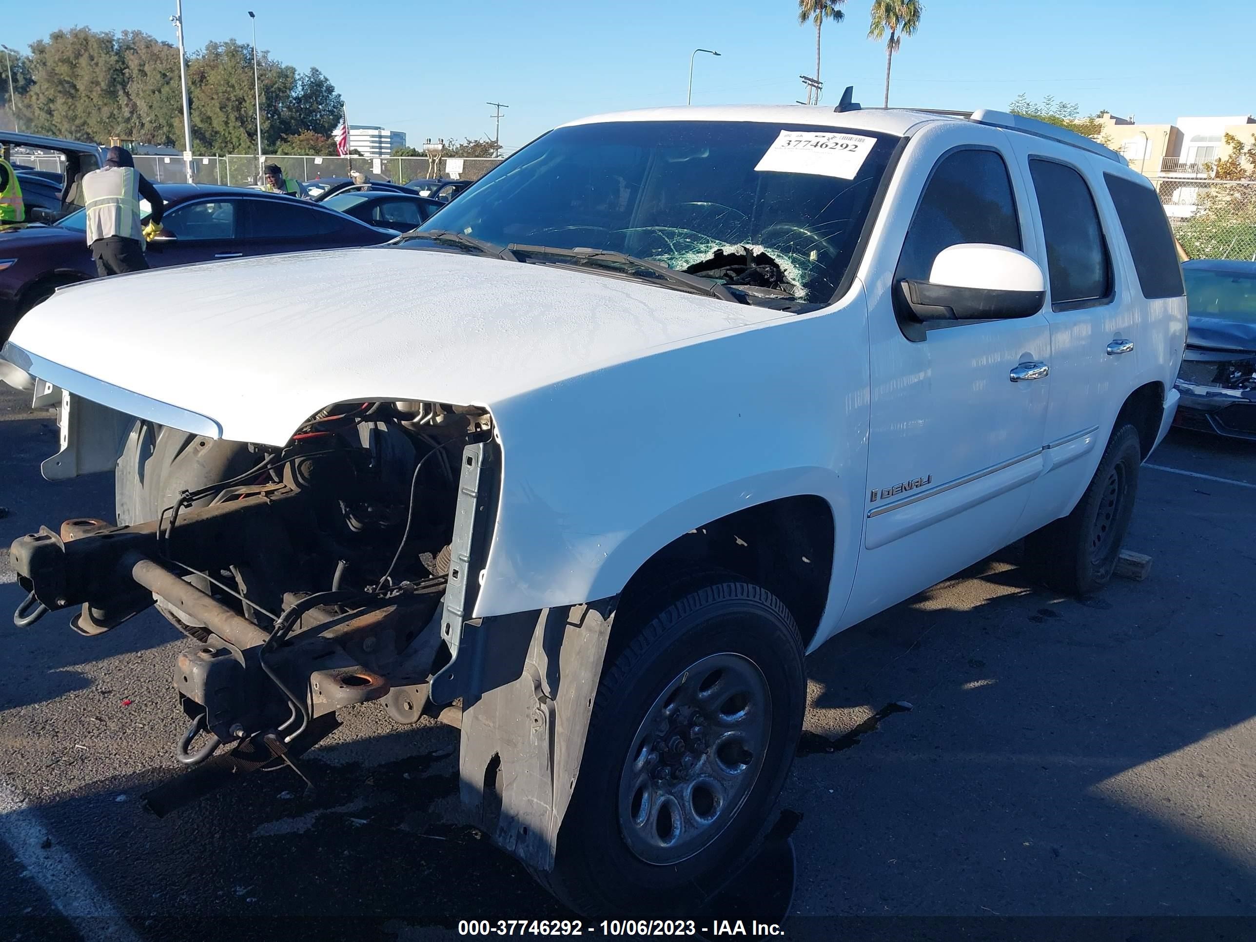 Photo 1 VIN: 1GKFK63867J235679 - GMC YUKON 