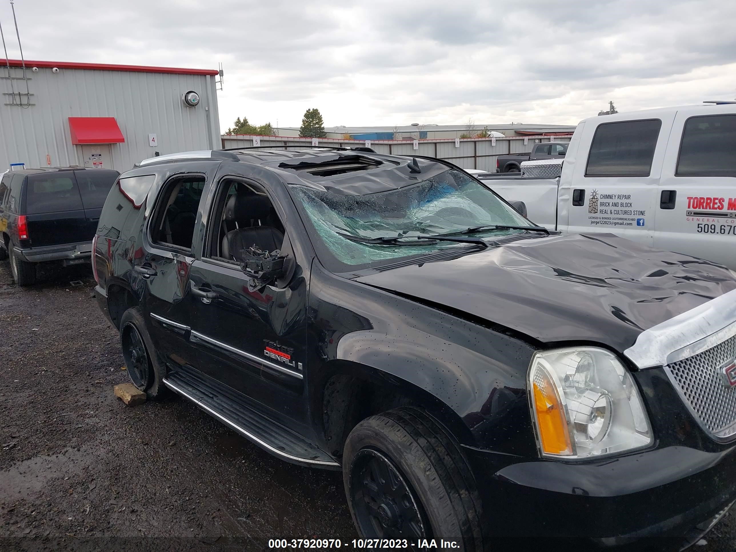 Photo 5 VIN: 1GKFK63867J270321 - GMC YUKON 