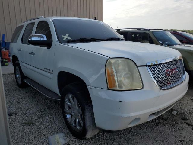 Photo 3 VIN: 1GKFK63867J402493 - GMC YUKON 