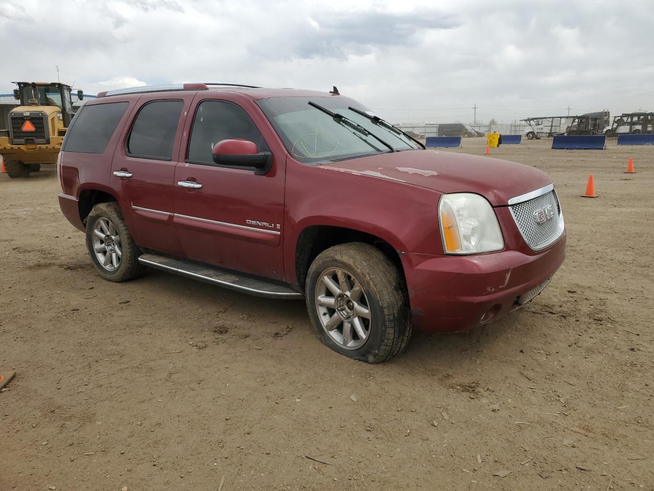 Photo 3 VIN: 1GKFK63878J127377 - GMC YUKON 