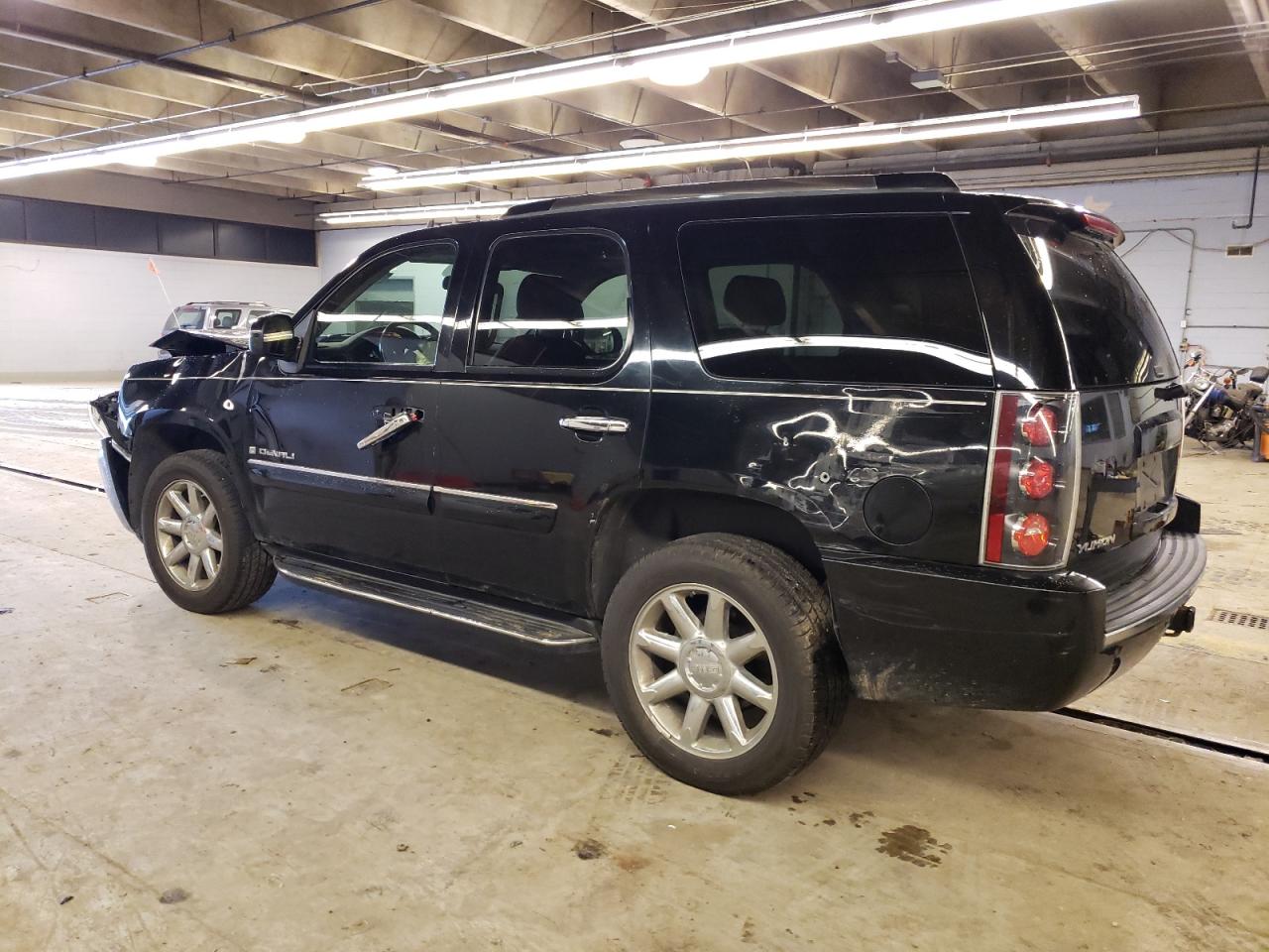 Photo 1 VIN: 1GKFK63887J154022 - GMC YUKON 