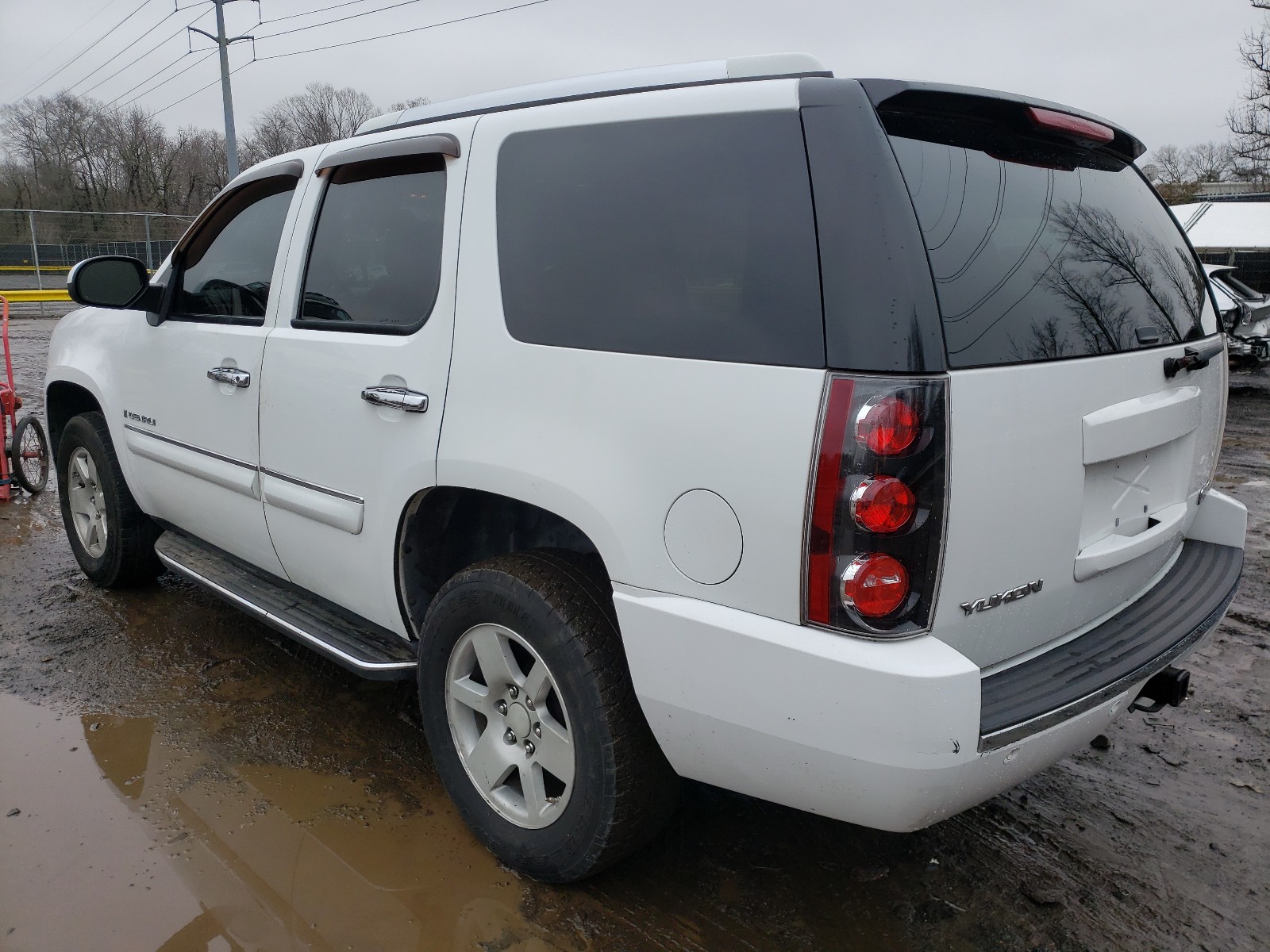 Photo 2 VIN: 1GKFK63887J179888 - GMC YUKON DENA 