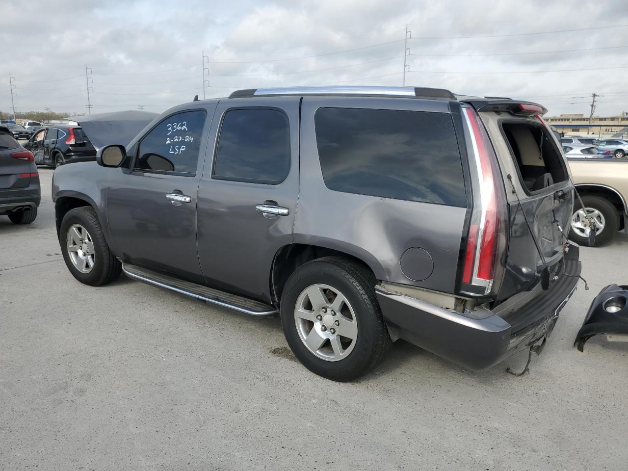 Photo 1 VIN: 1GKFK63888J242120 - GMC YUKON 