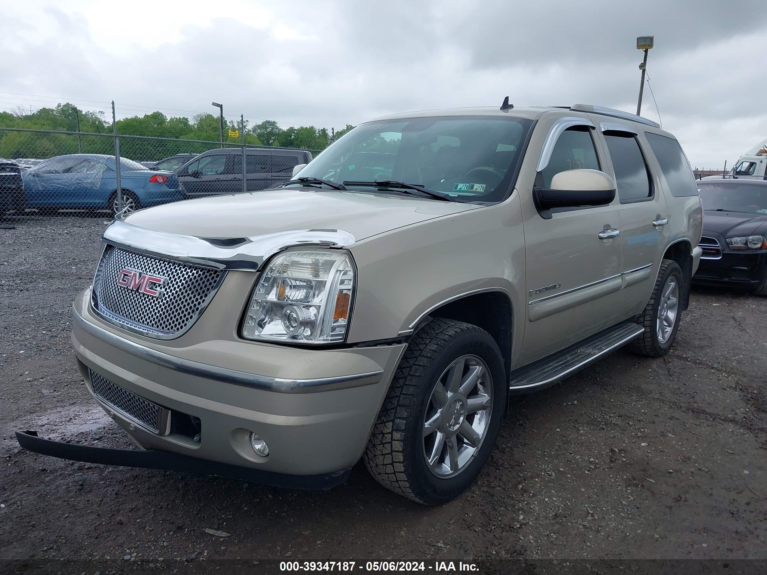 Photo 1 VIN: 1GKFK63897J350468 - GMC YUKON 