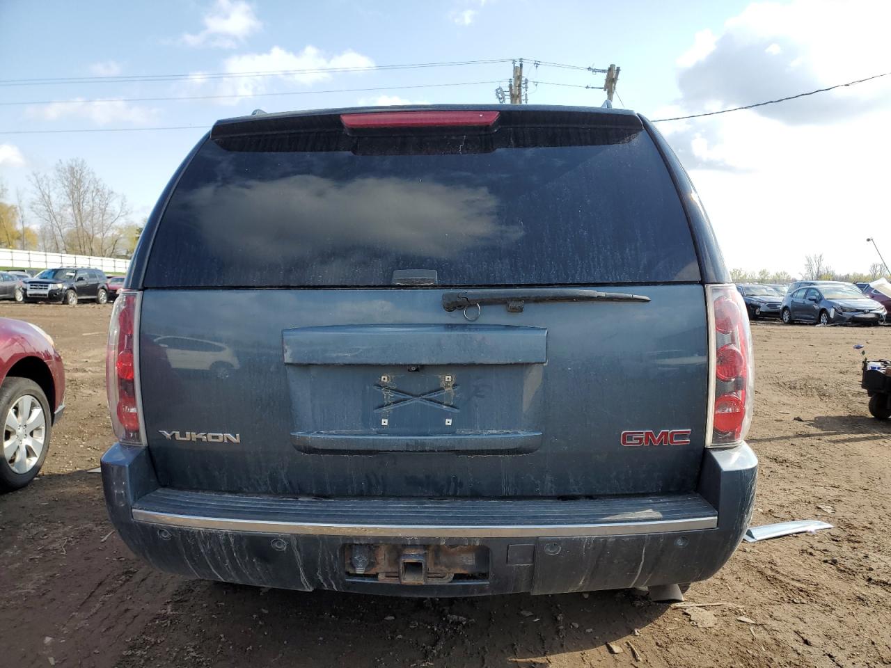 Photo 5 VIN: 1GKFK638X7J265073 - GMC YUKON 