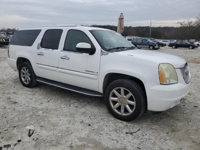 Photo 3 VIN: 1GKFK66817J164760 - GMC YUKON 