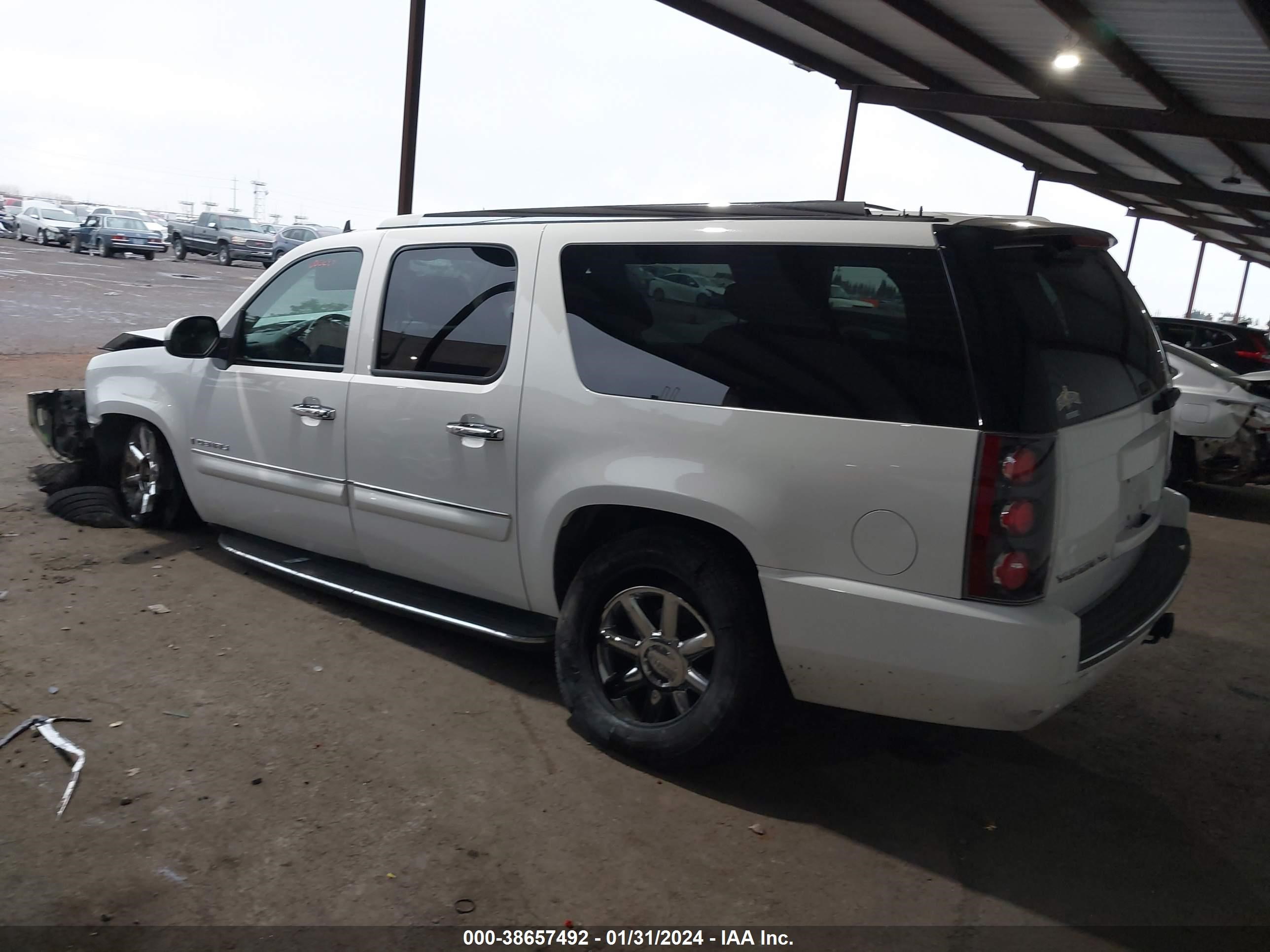 Photo 2 VIN: 1GKFK66837J165442 - GMC YUKON 