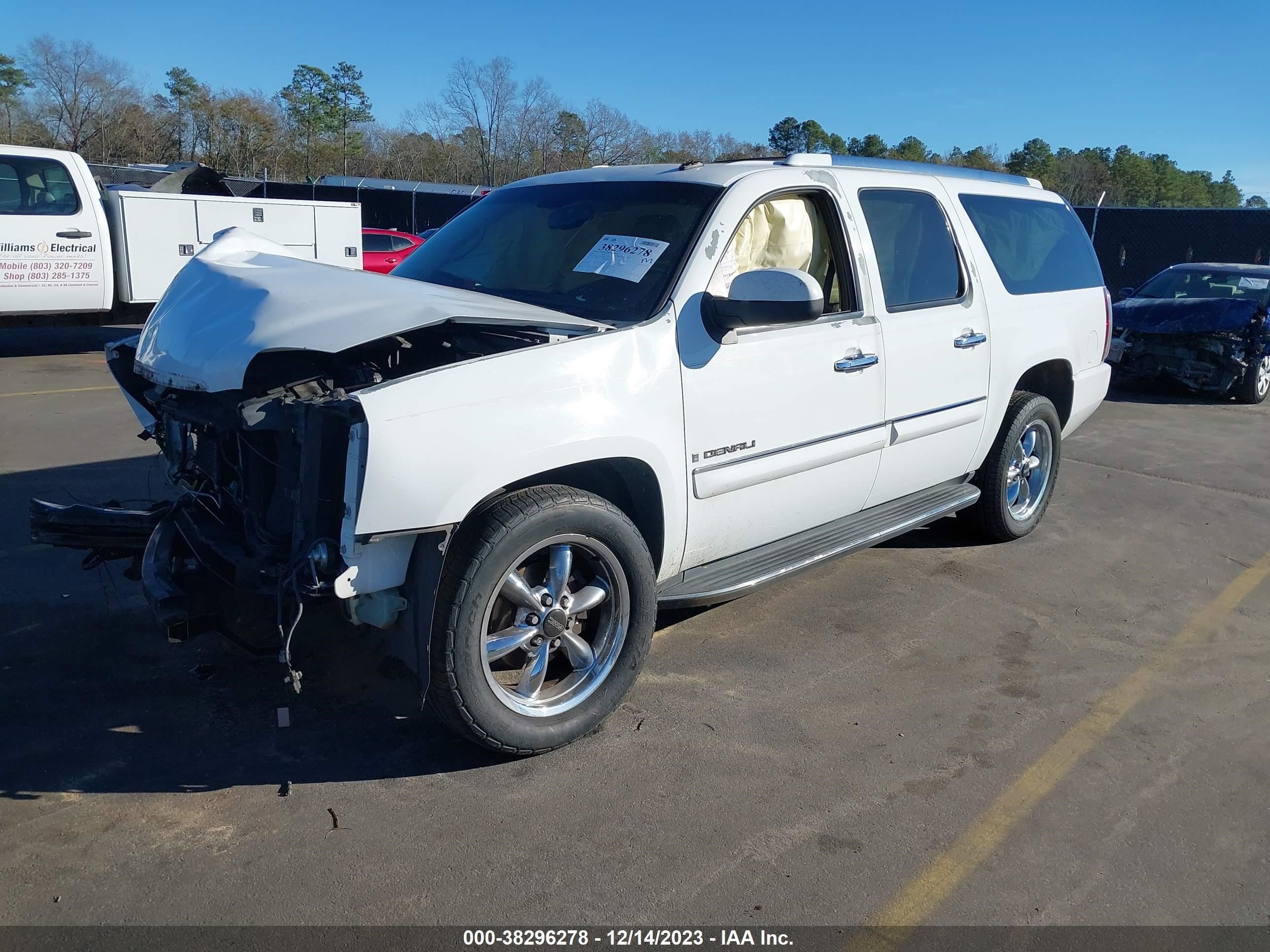 Photo 1 VIN: 1GKFK66837J256999 - GMC YUKON 