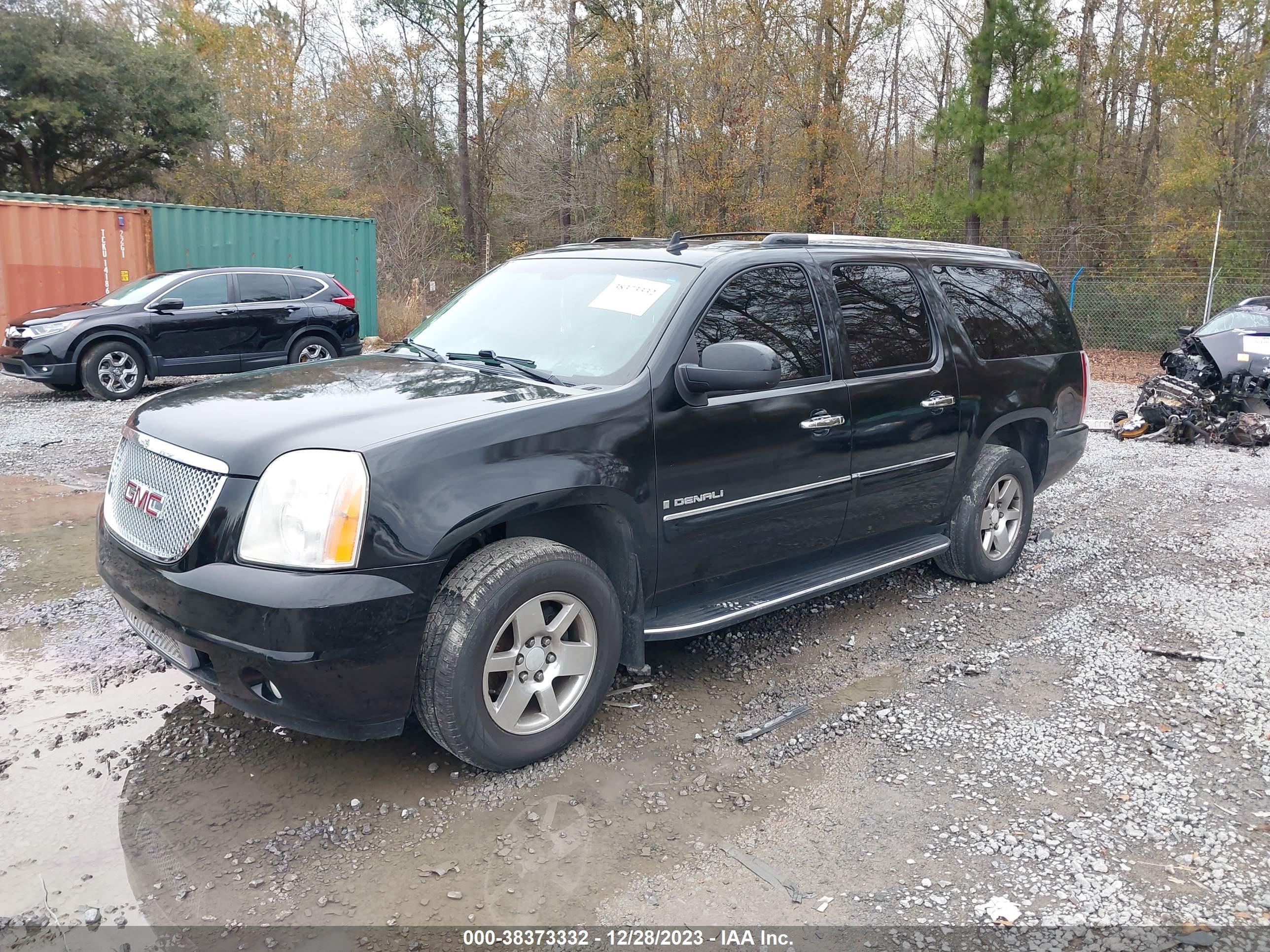 Photo 1 VIN: 1GKFK66838J252520 - GMC NULL 