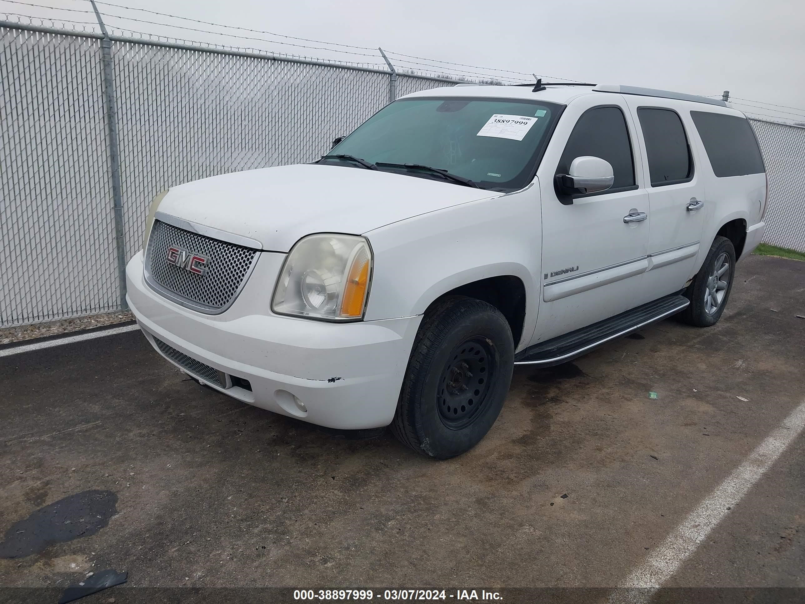 Photo 1 VIN: 1GKFK66847J258583 - GMC NULL 