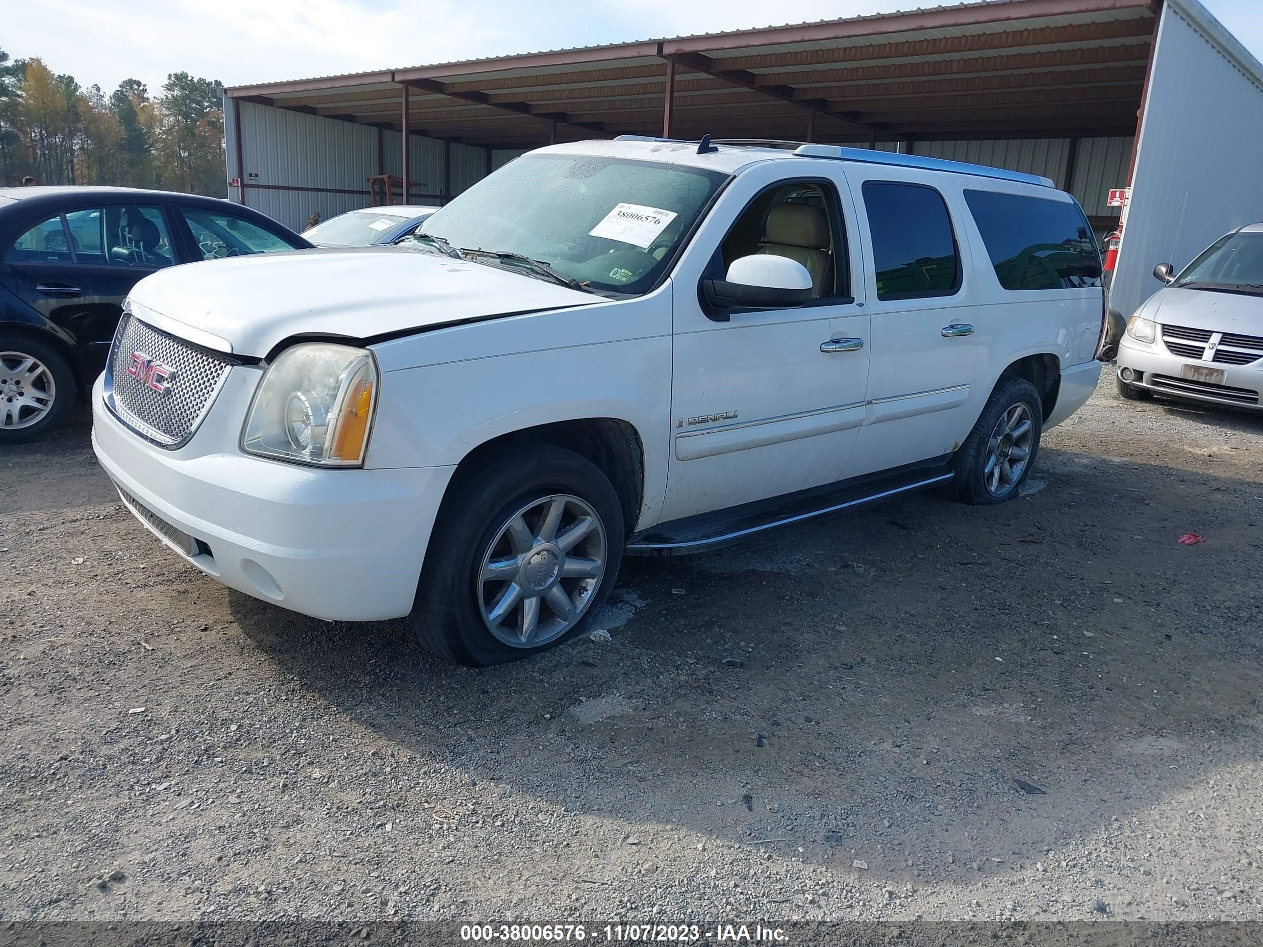 Photo 1 VIN: 1GKFK66887J184973 - GMC NULL 