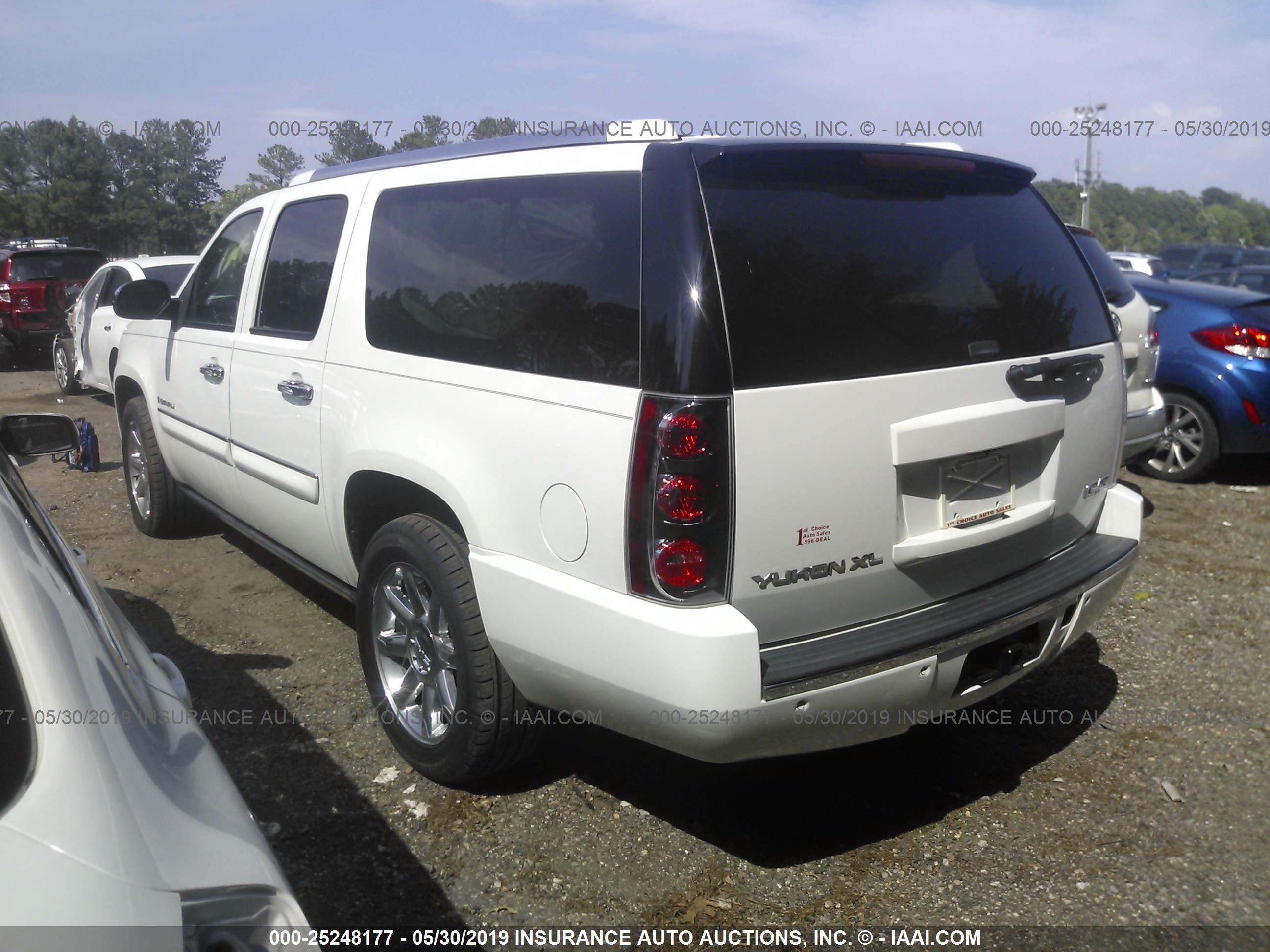 Photo 2 VIN: 1GKFK66888J250214 - GMC YUKON 