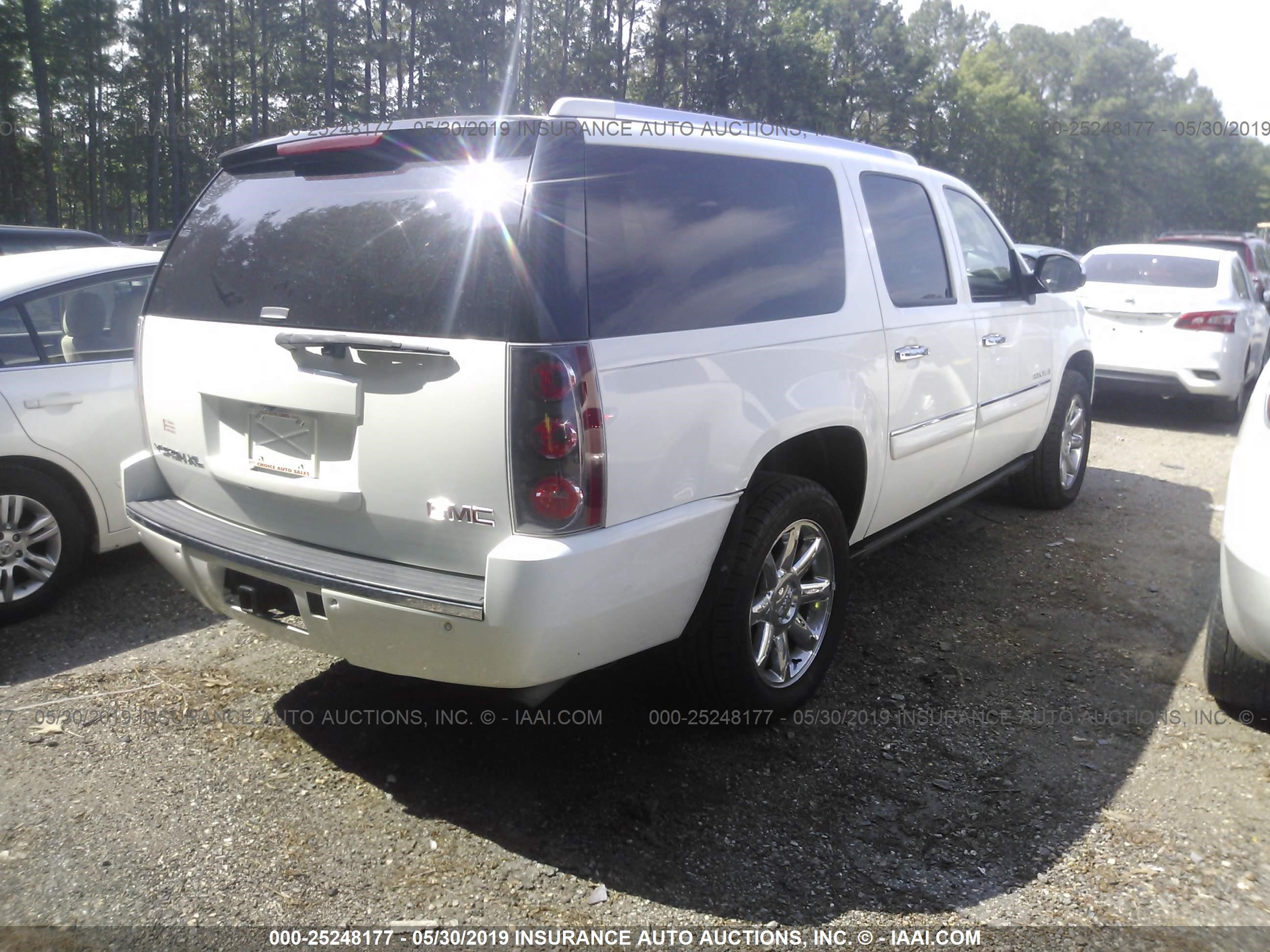 Photo 3 VIN: 1GKFK66888J250214 - GMC YUKON 