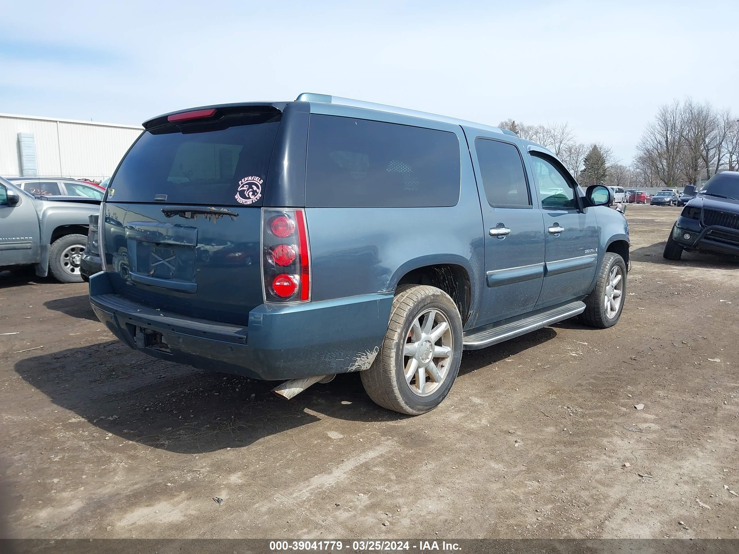 Photo 3 VIN: 1GKFK66897J359084 - GMC NULL 