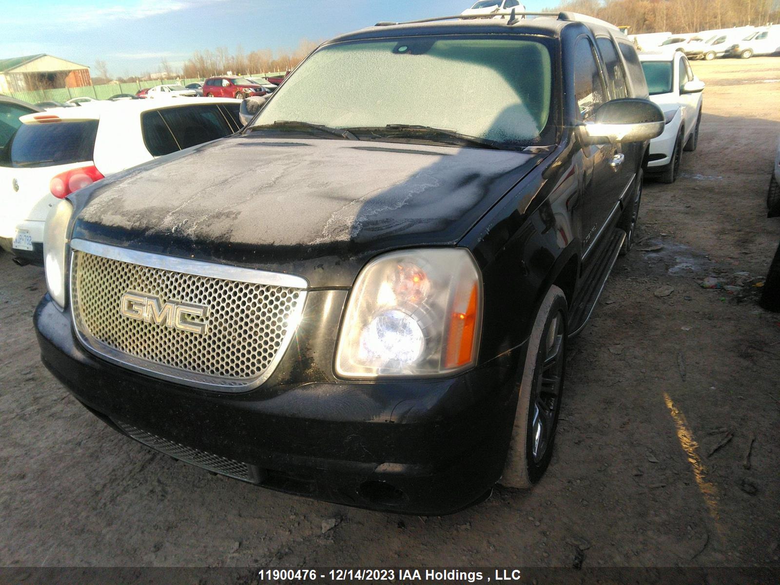 Photo 1 VIN: 1GKFK66898J155936 - GMC NULL 