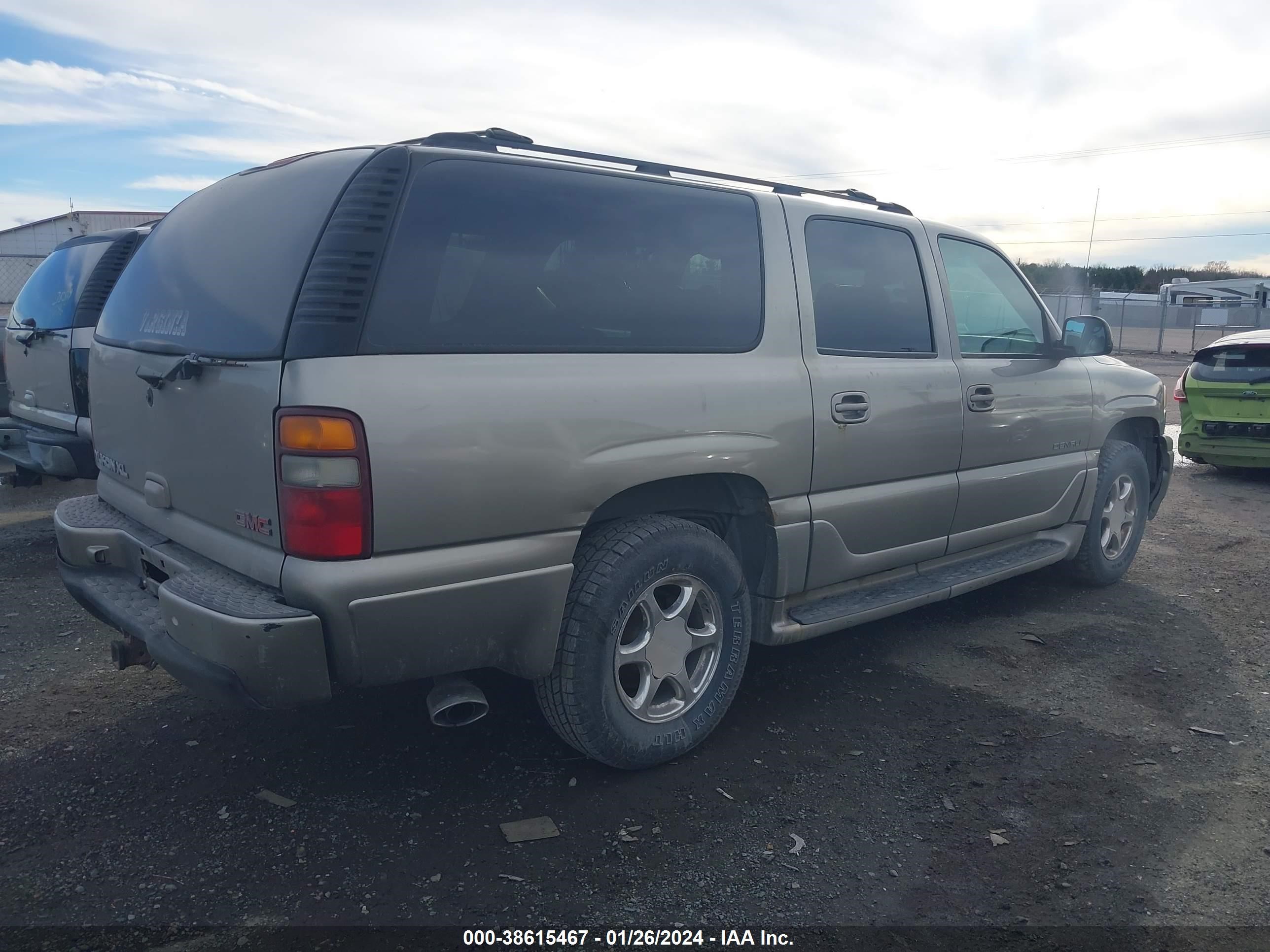 Photo 3 VIN: 1GKFK66U02J215266 - GMC YUKON 