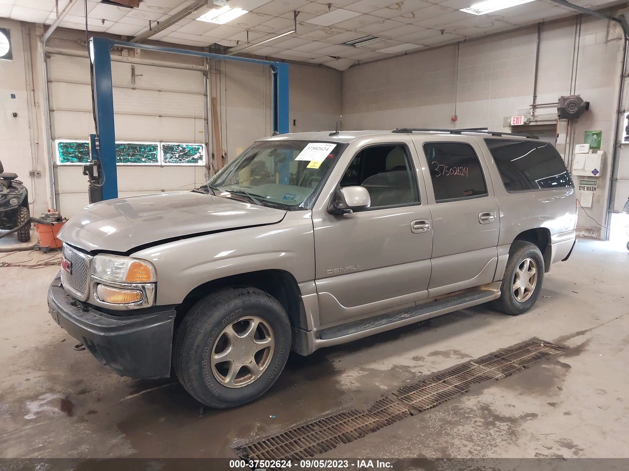 Photo 1 VIN: 1GKFK66U23J340755 - GMC YUKON 