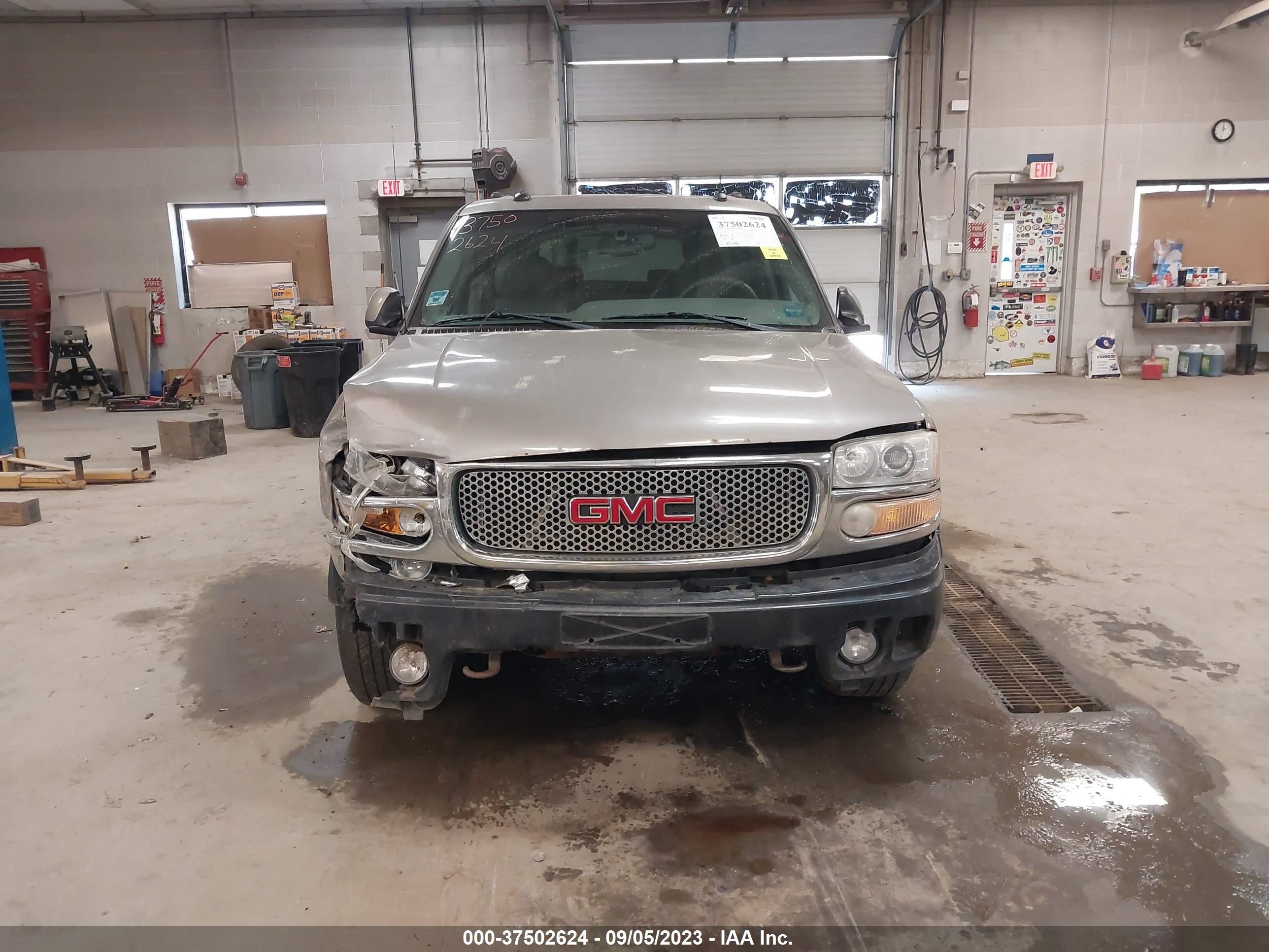 Photo 5 VIN: 1GKFK66U23J340755 - GMC YUKON 