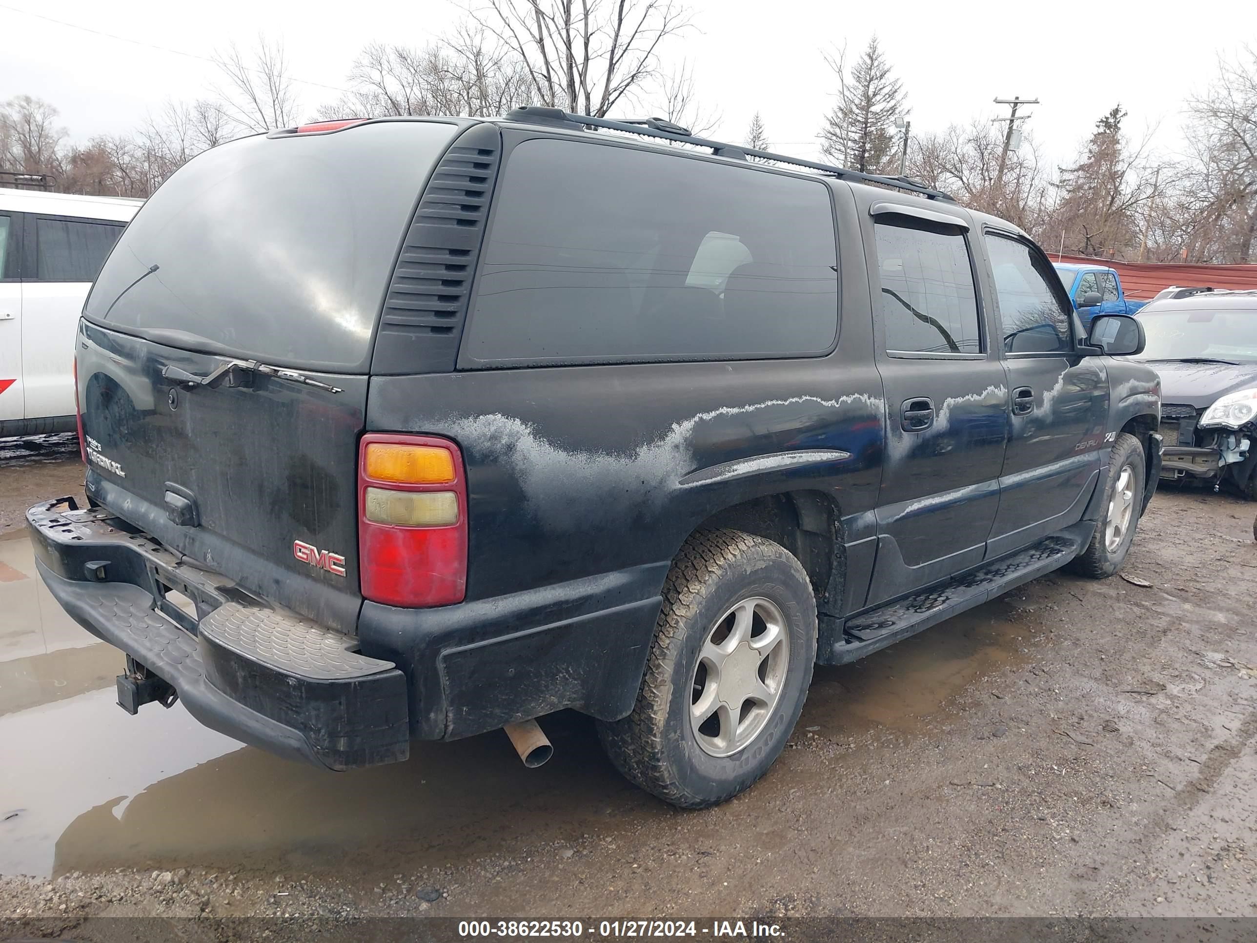 Photo 3 VIN: 1GKFK66U33J289301 - GMC YUKON 