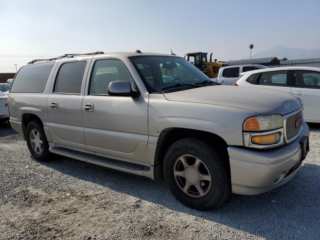 Photo 3 VIN: 1GKFK66U45J151737 - GMC YUKON 