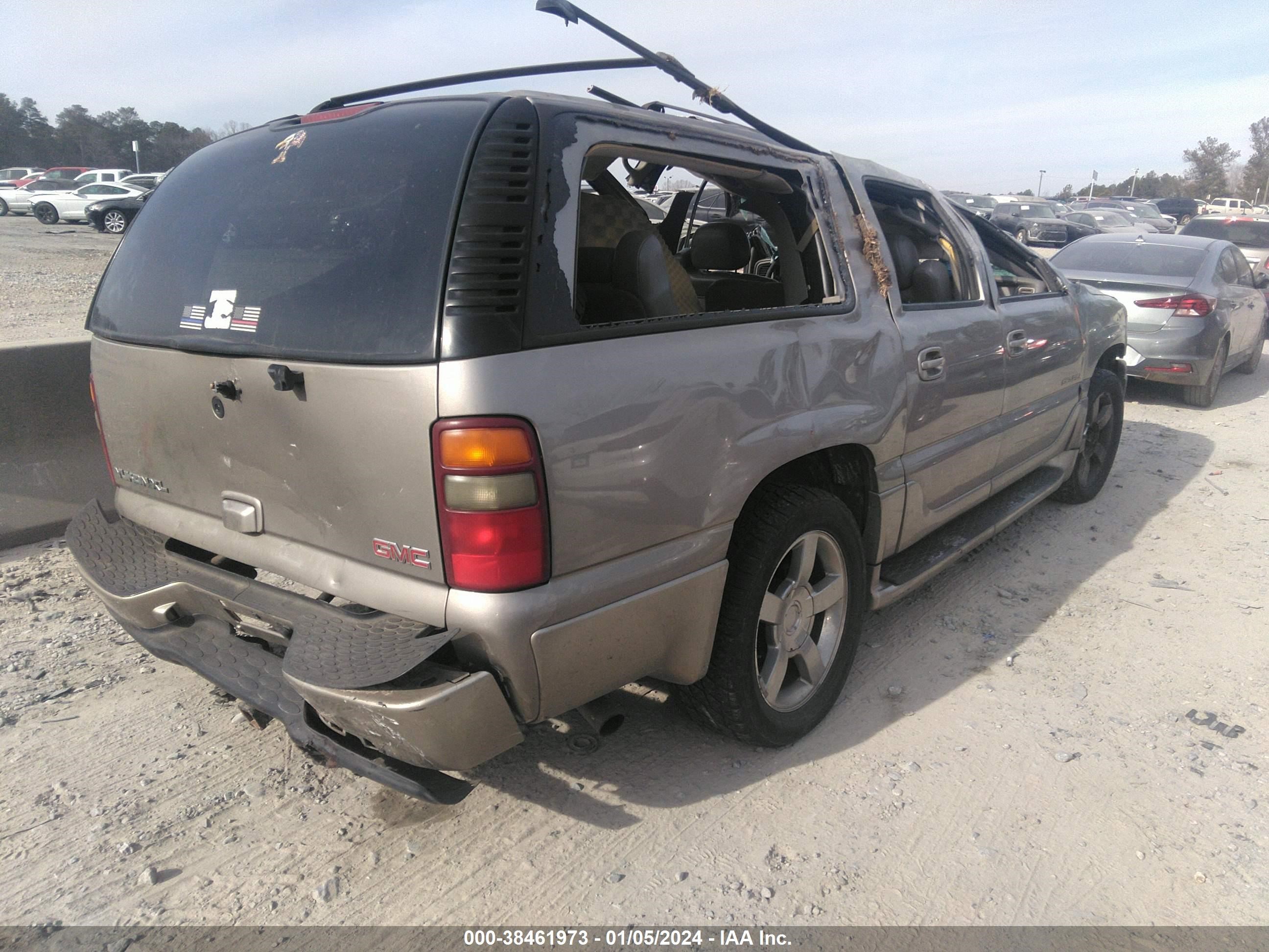 Photo 3 VIN: 1GKFK66U53J269518 - GMC YUKON 