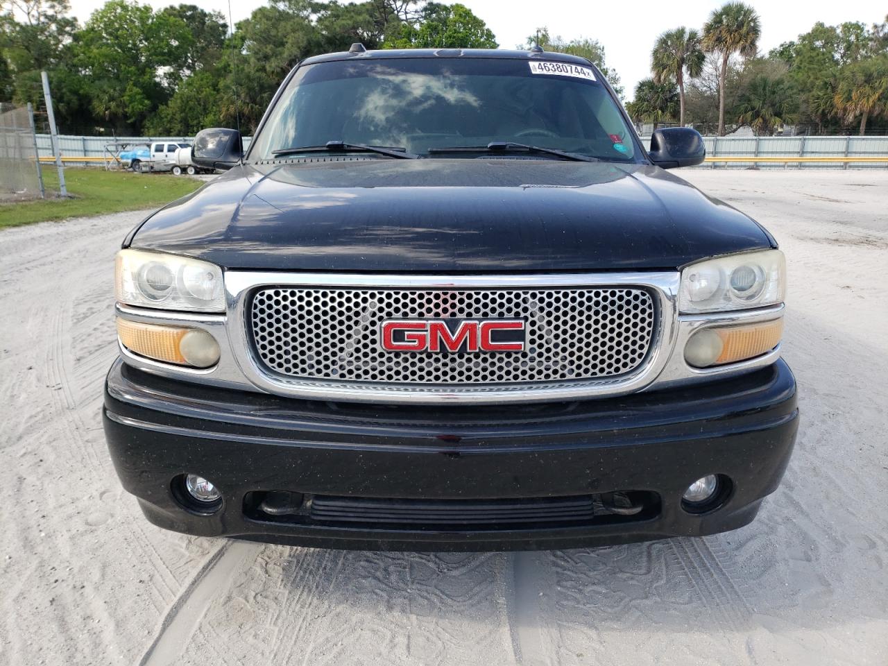 Photo 4 VIN: 1GKFK66U55J243844 - GMC YUKON 