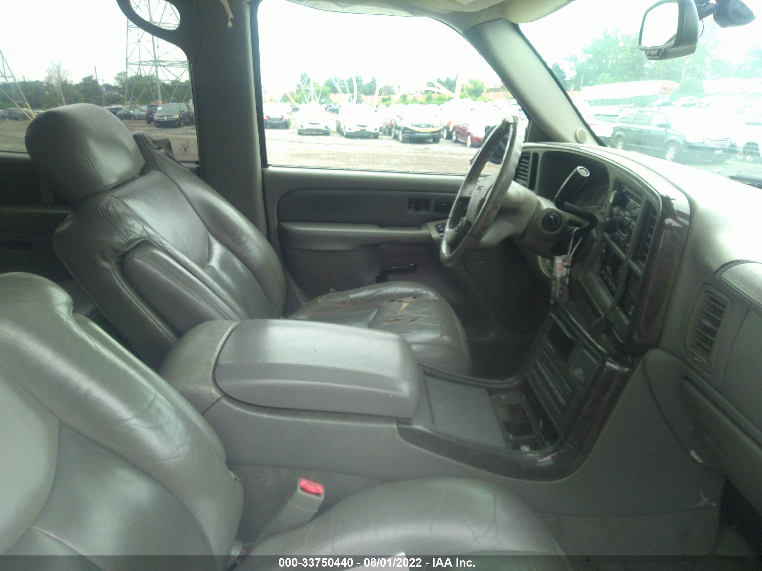 Photo 4 VIN: 1GKFK66U64J140320 - GMC YUKON 