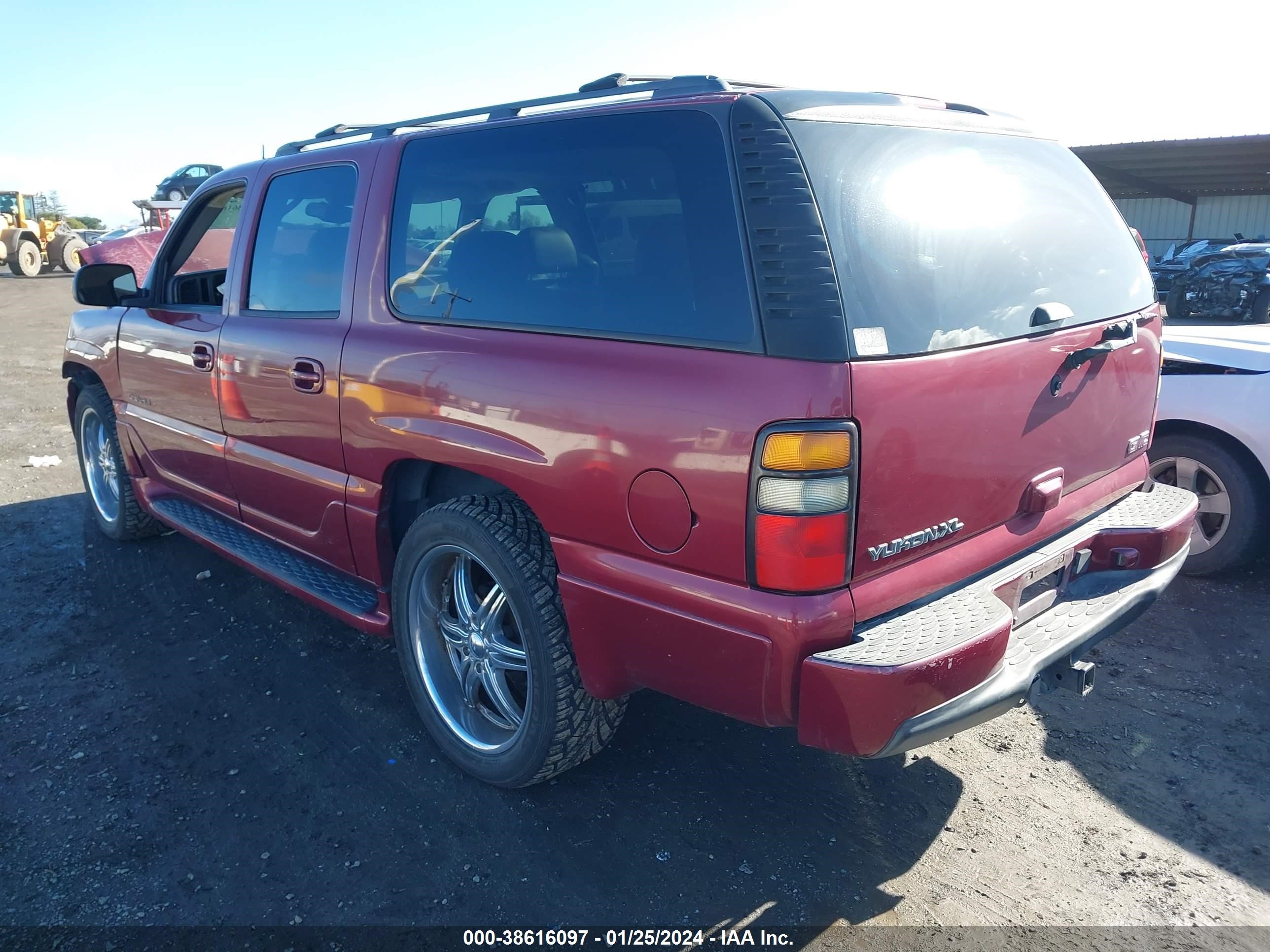 Photo 2 VIN: 1GKFK66U65J254710 - GMC YUKON 