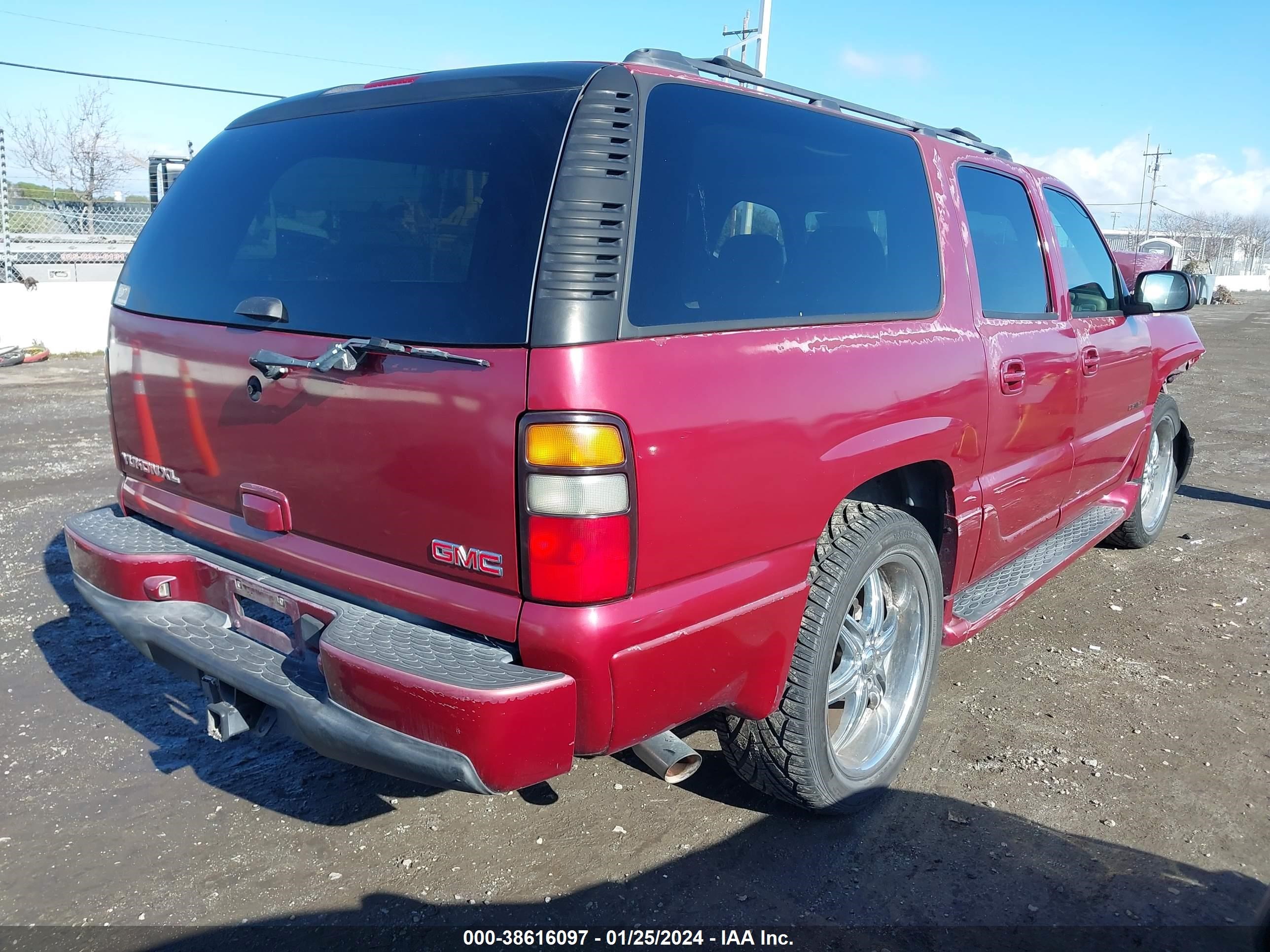 Photo 3 VIN: 1GKFK66U65J254710 - GMC YUKON 