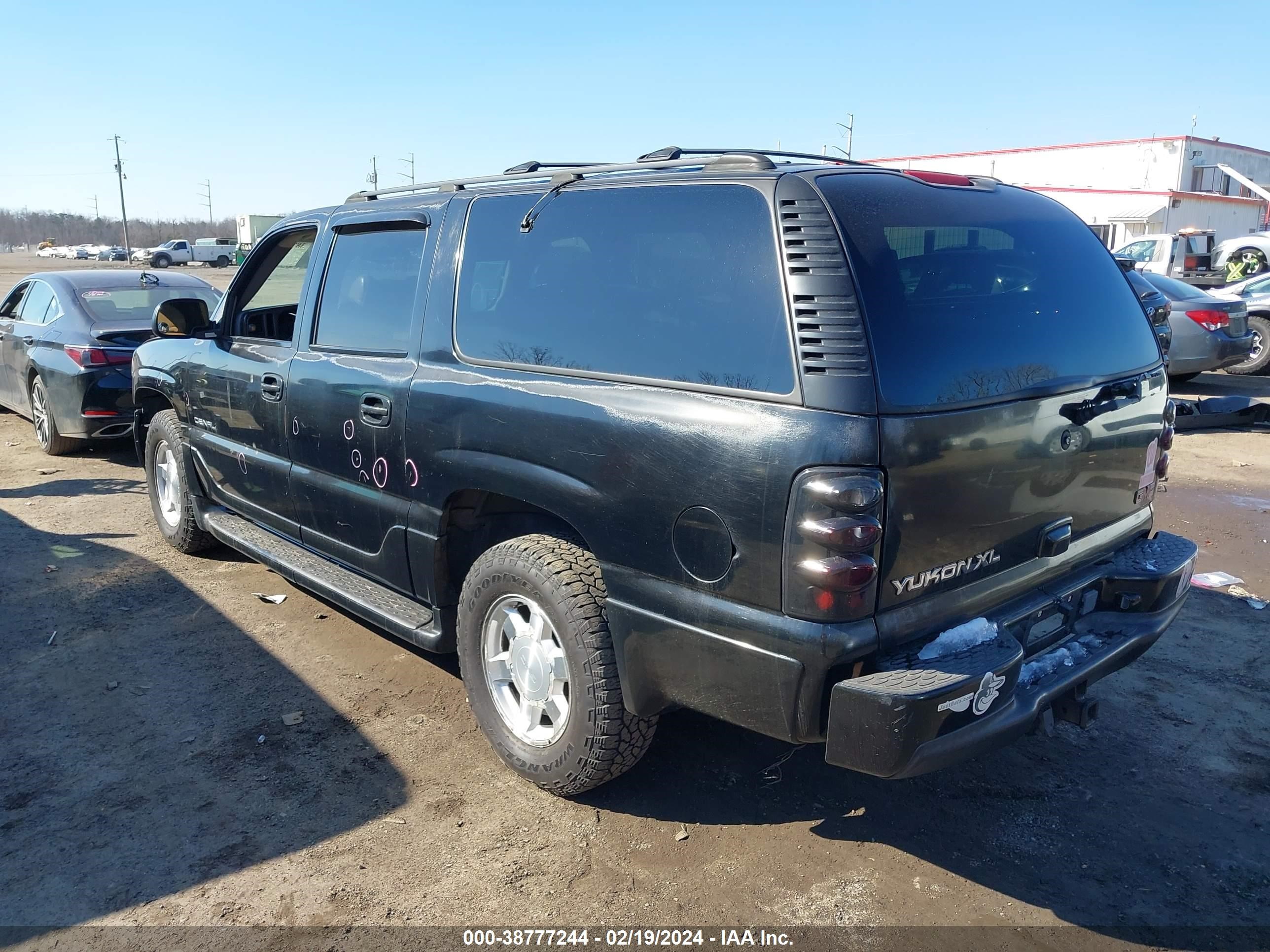 Photo 2 VIN: 1GKFK66U81J173041 - GMC YUKON 