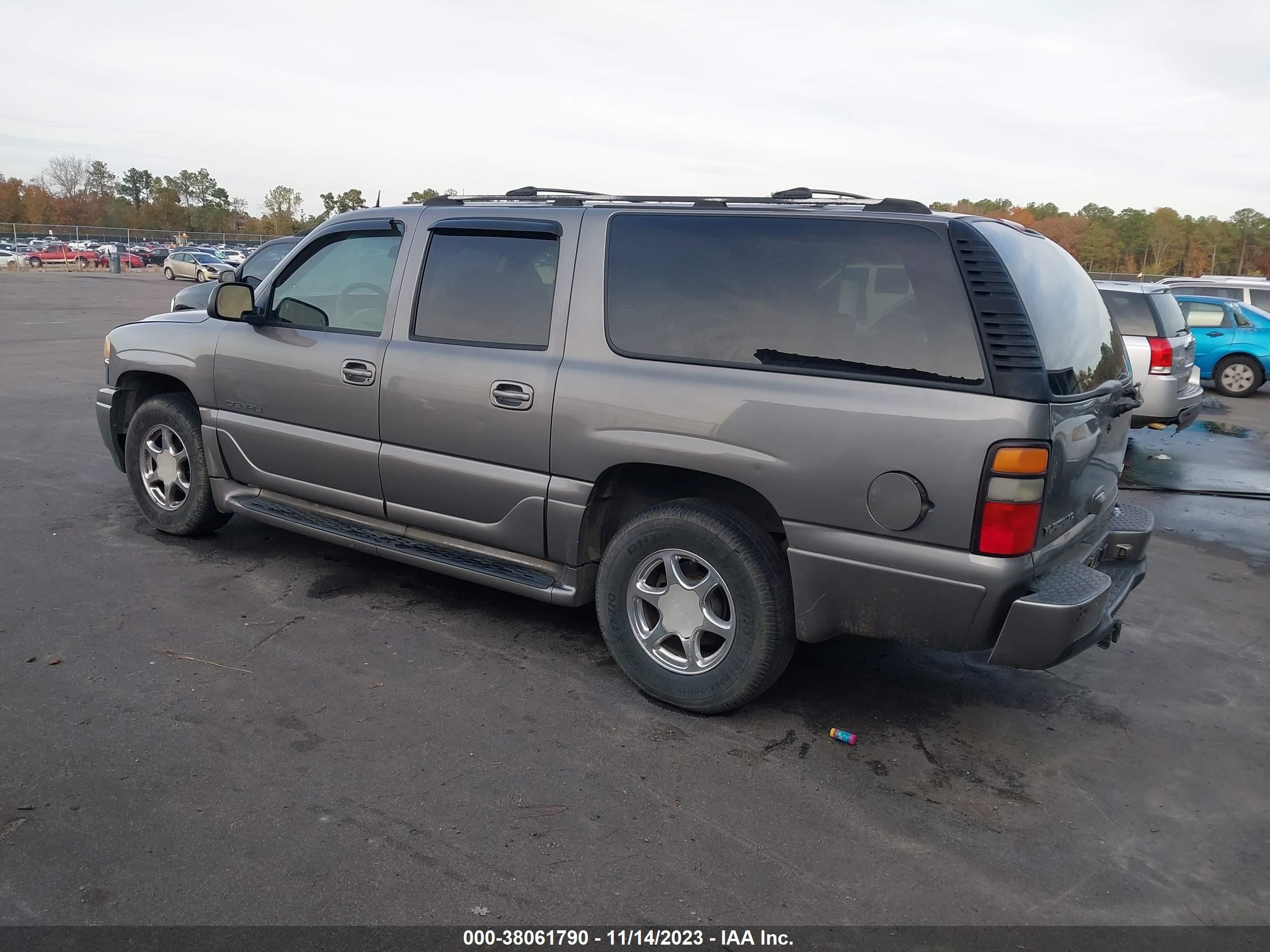 Photo 2 VIN: 1GKFK66U85J217934 - GMC YUKON 