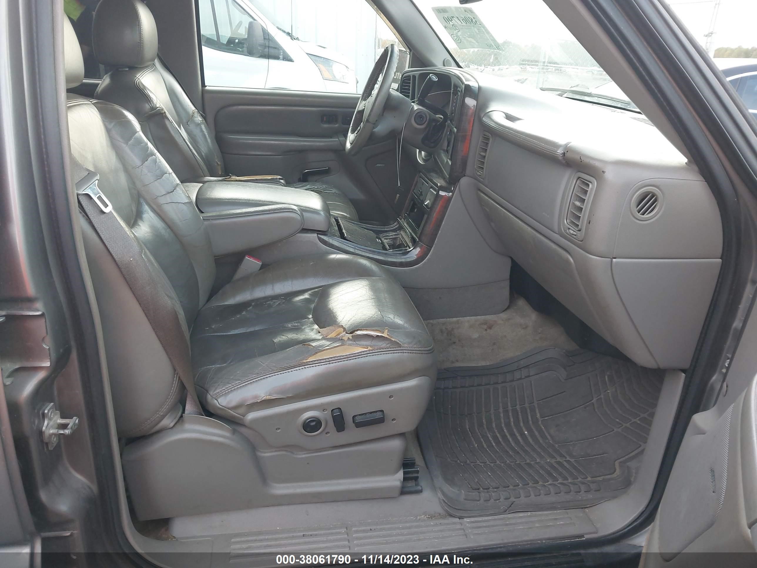 Photo 4 VIN: 1GKFK66U85J217934 - GMC YUKON 