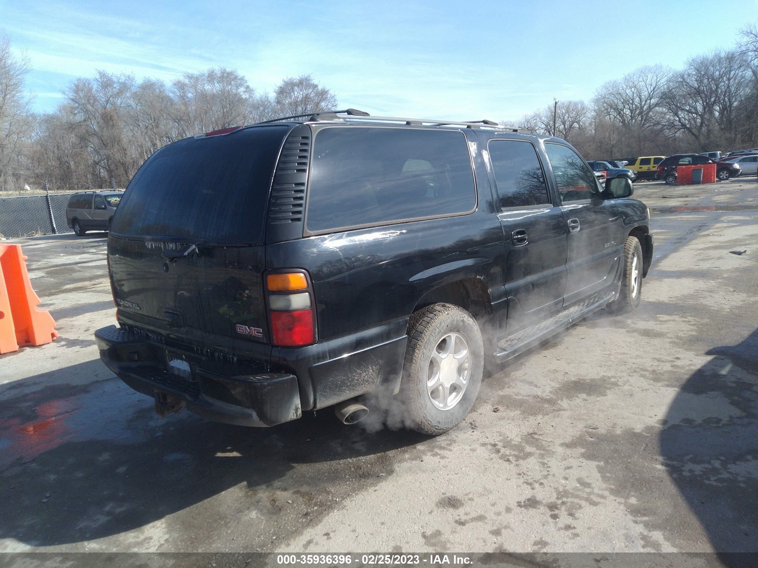 Photo 3 VIN: 1GKFK66U94J161260 - GMC YUKON 