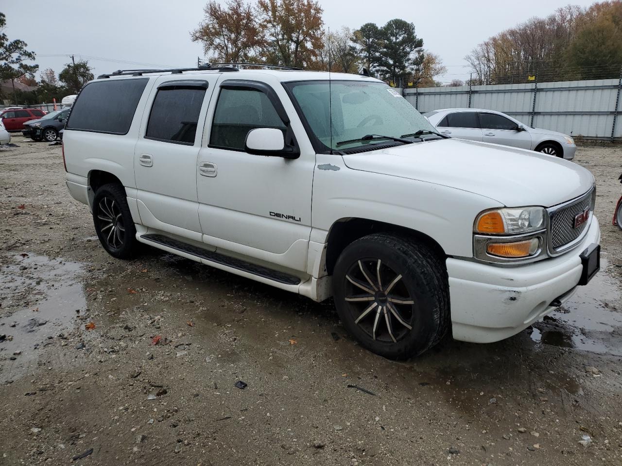 Photo 3 VIN: 1GKFK66U96J128388 - GMC YUKON 