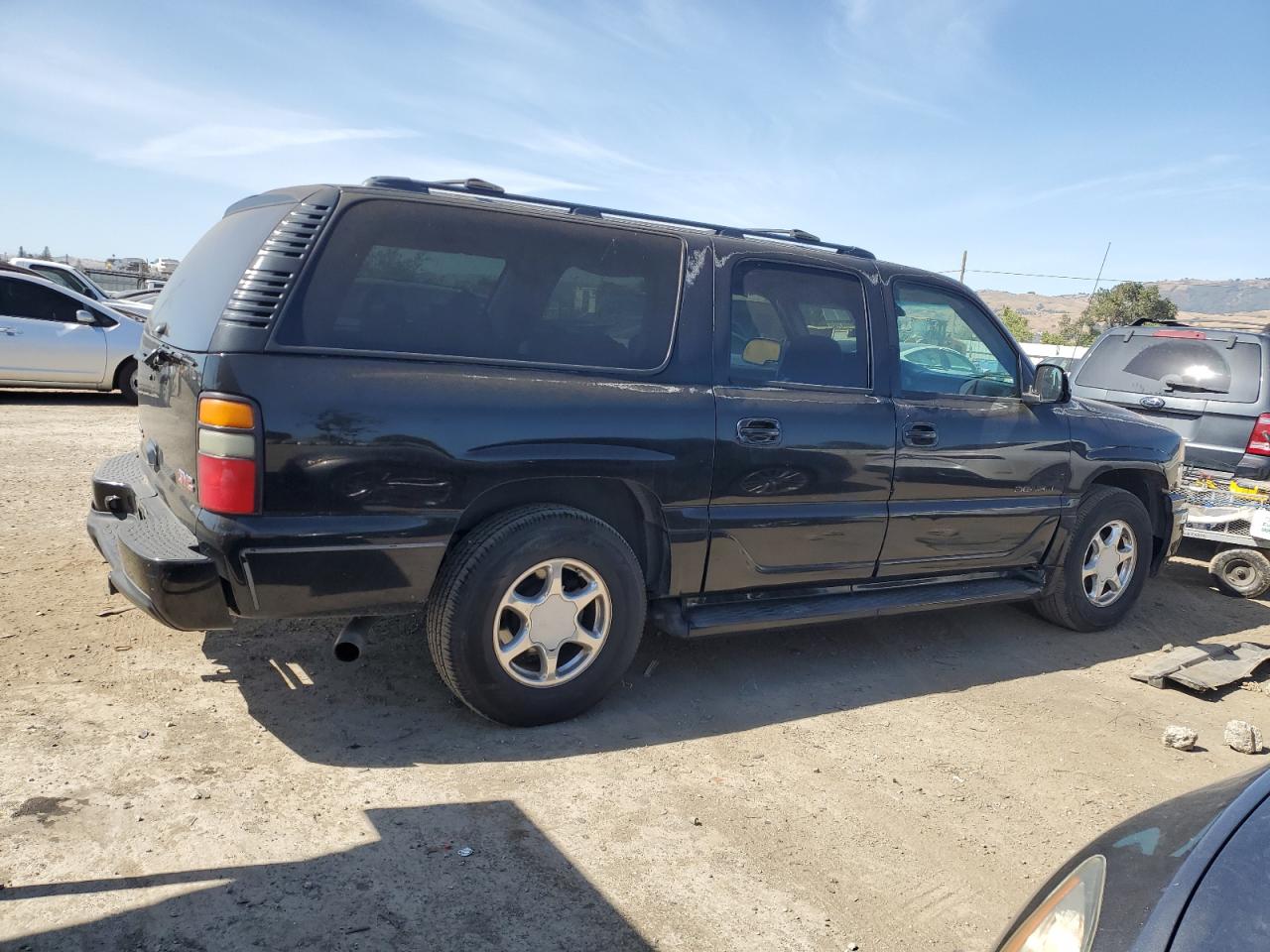 Photo 2 VIN: 1GKFK66U96J153517 - GMC YUKON 